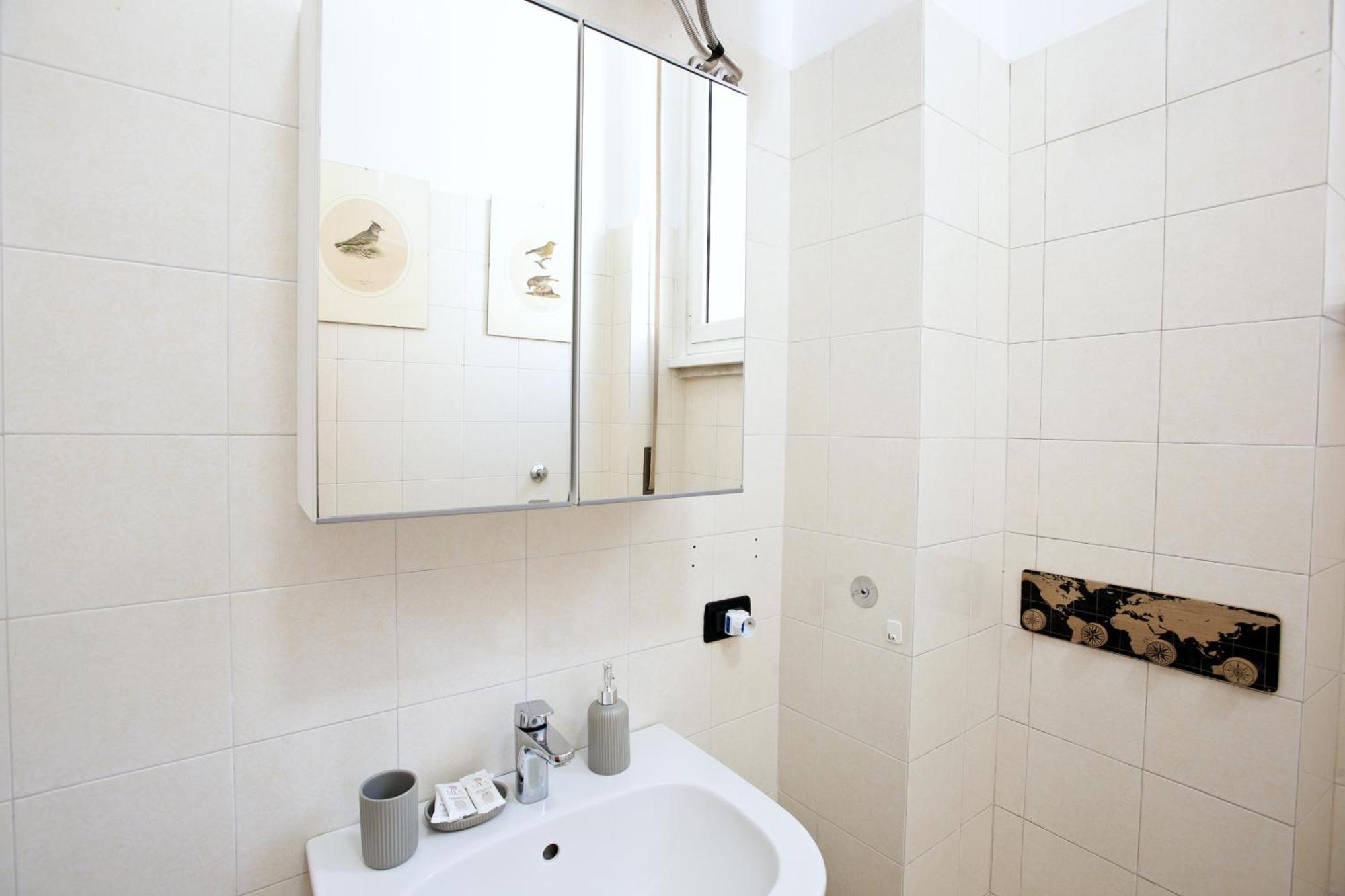 Bilocale A 400m Dalla Stazione Di Lambrate - Casa Abano Apartamento