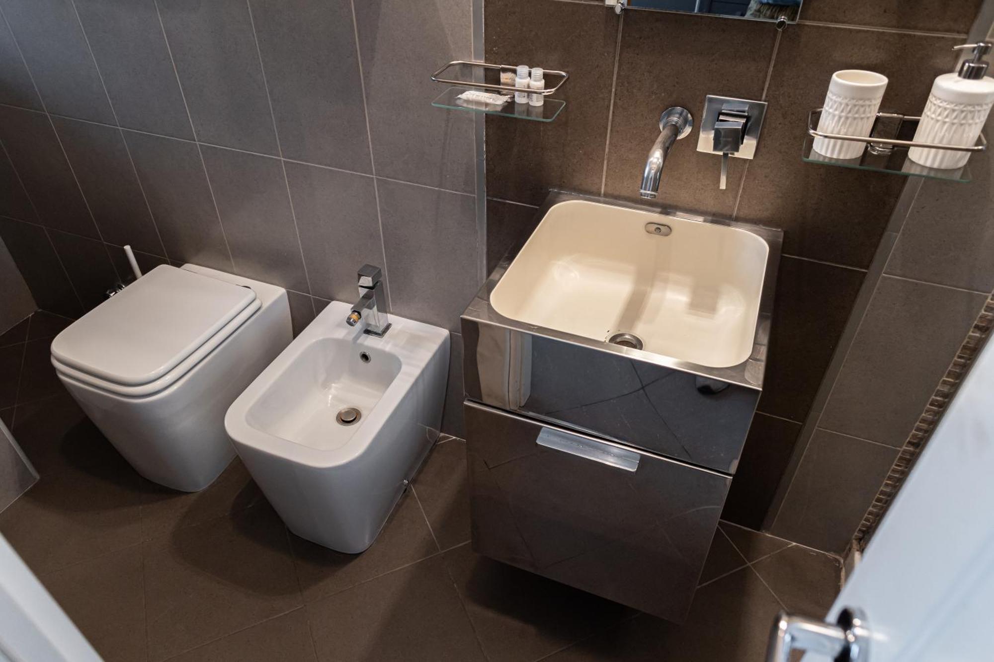 Elegante Bilocale A 15 Min Dal Duomo Apartamento Milão