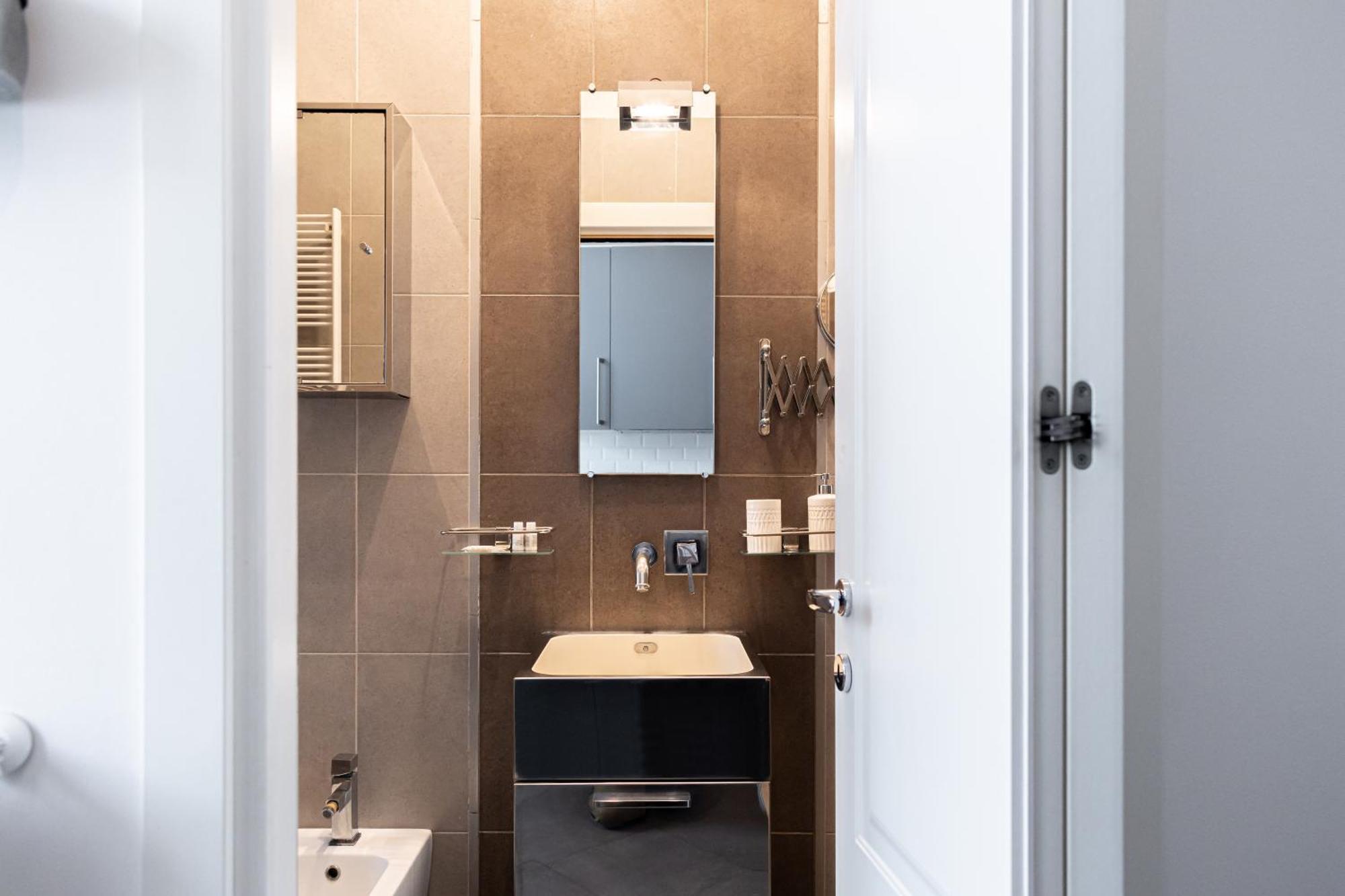 Apartamento Elegante Bilocale A 15 Min Dal Duomo