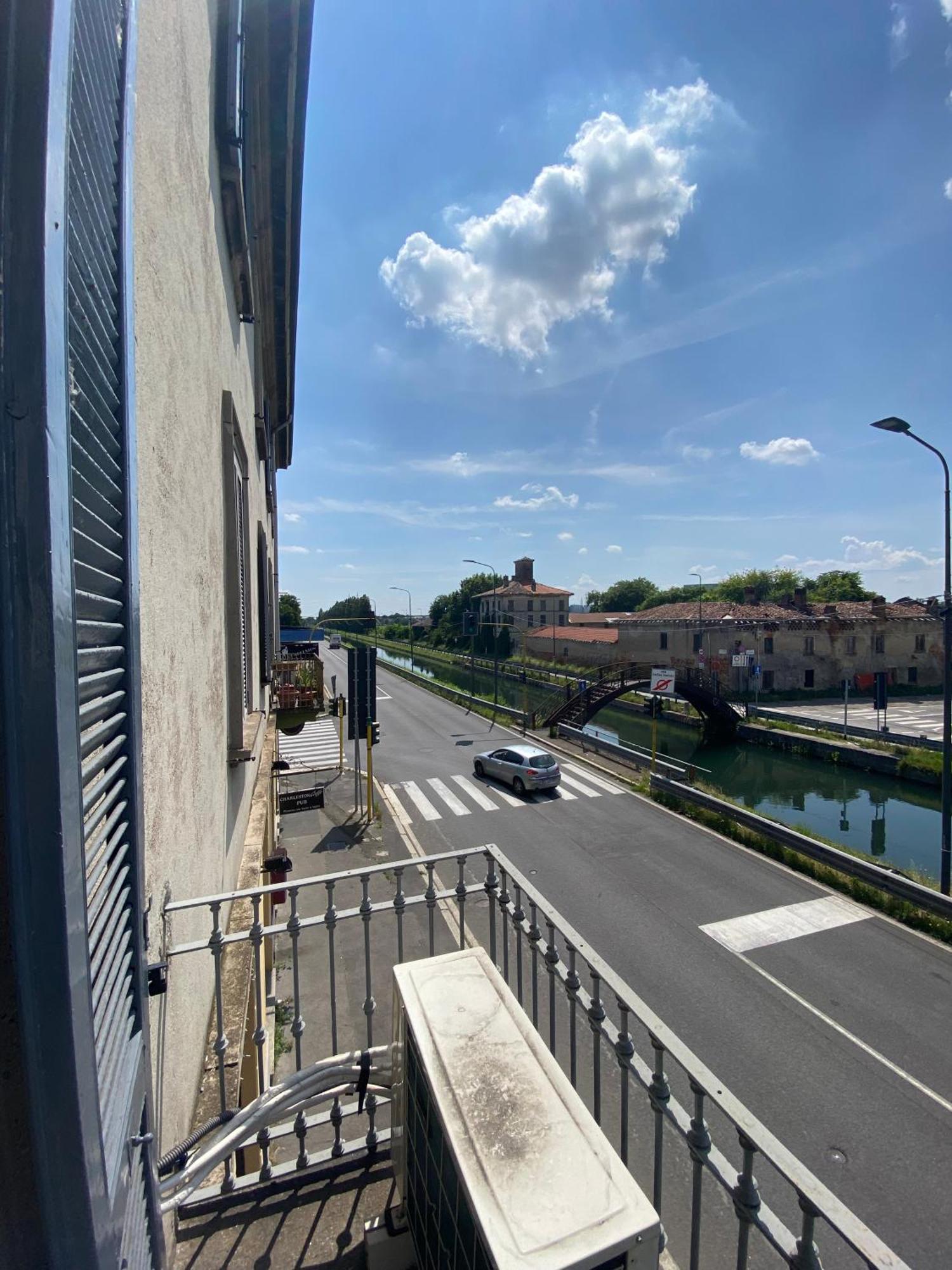 Naviglio Apartment *