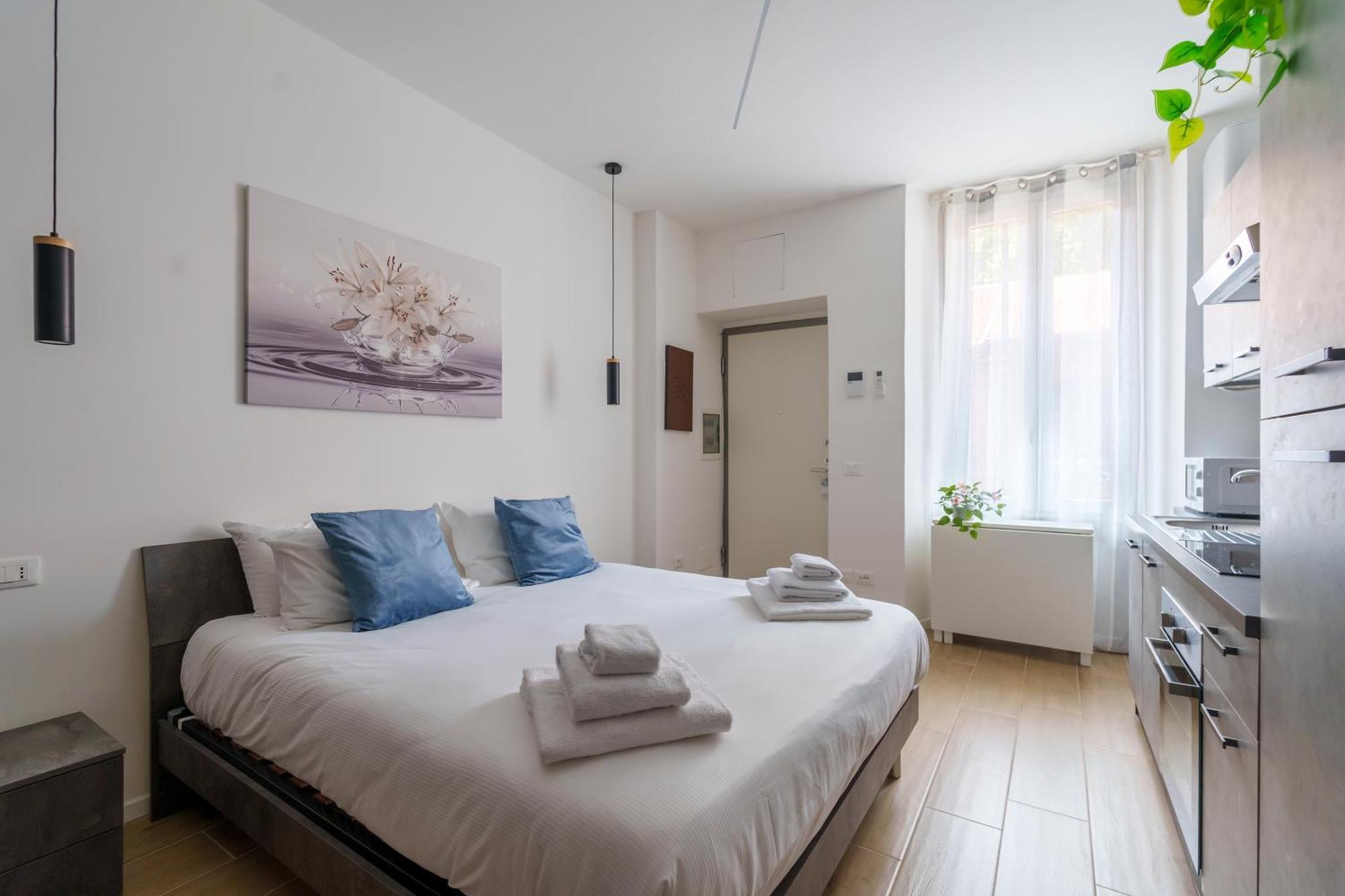 - Modern Flat Apartment *