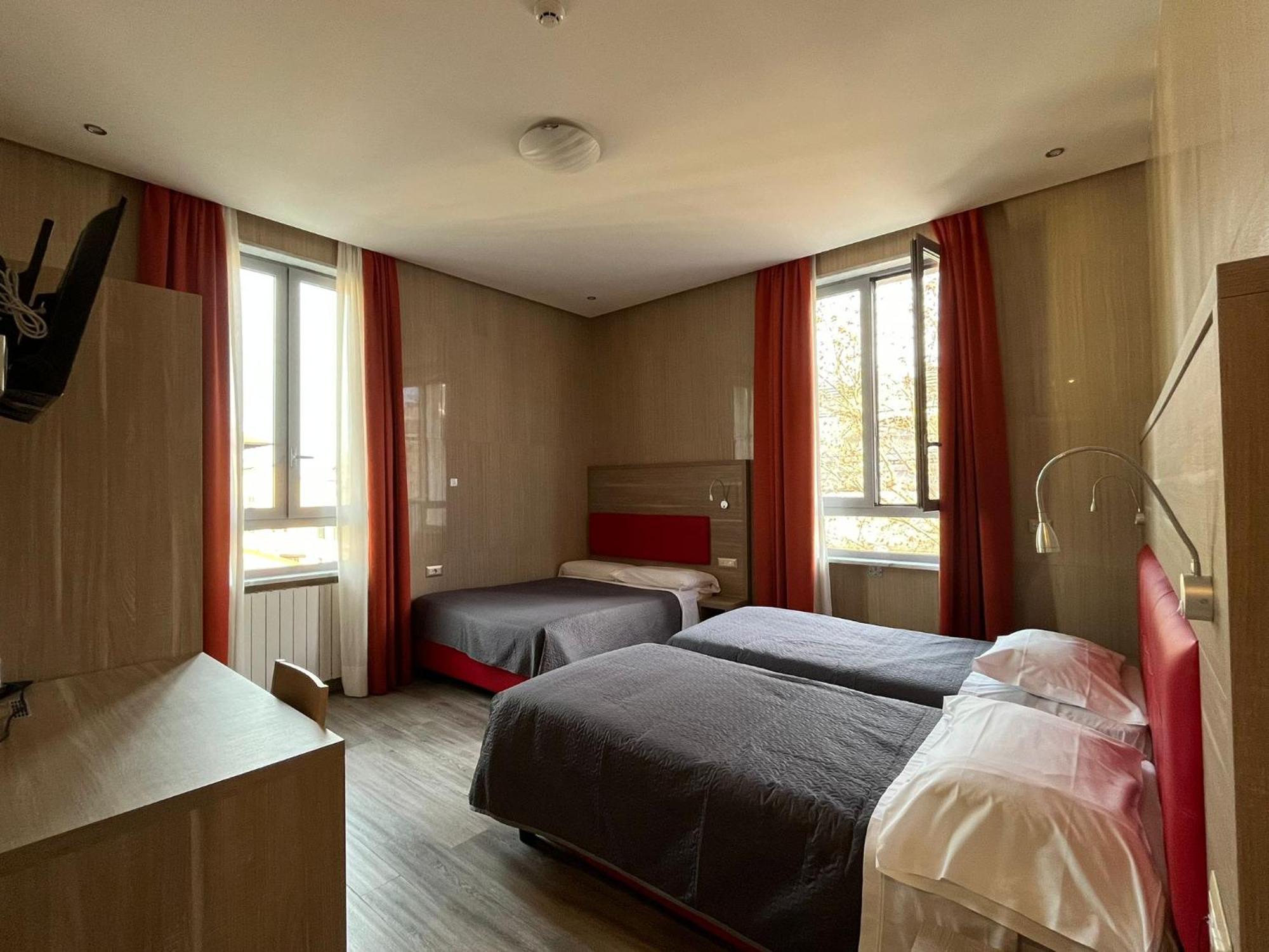 Midway Hotel Milan