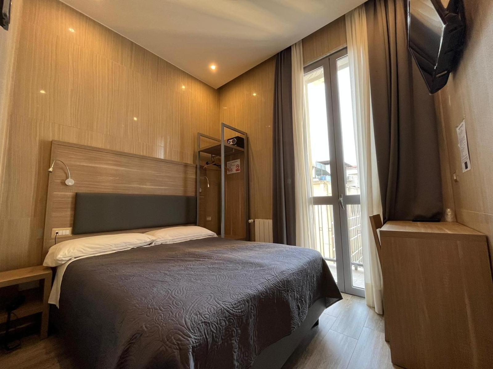Midway Hotel Milan