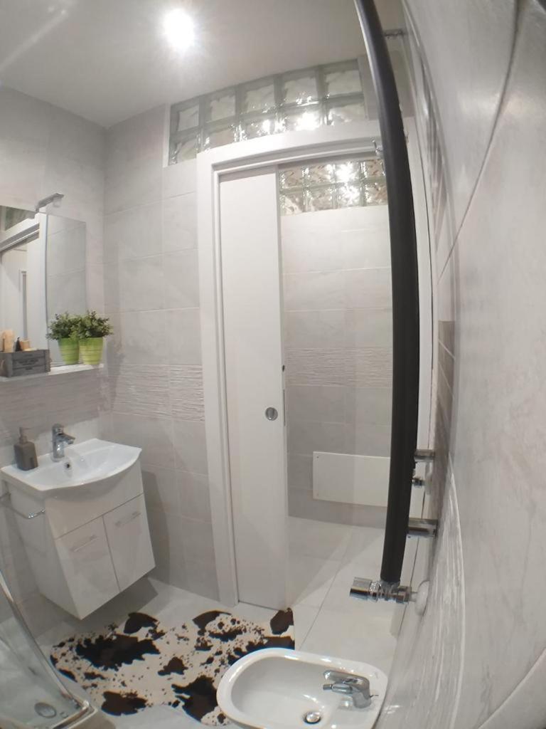 Appartamento Chiesa Rossa-loft And Apartments-navigli Milano