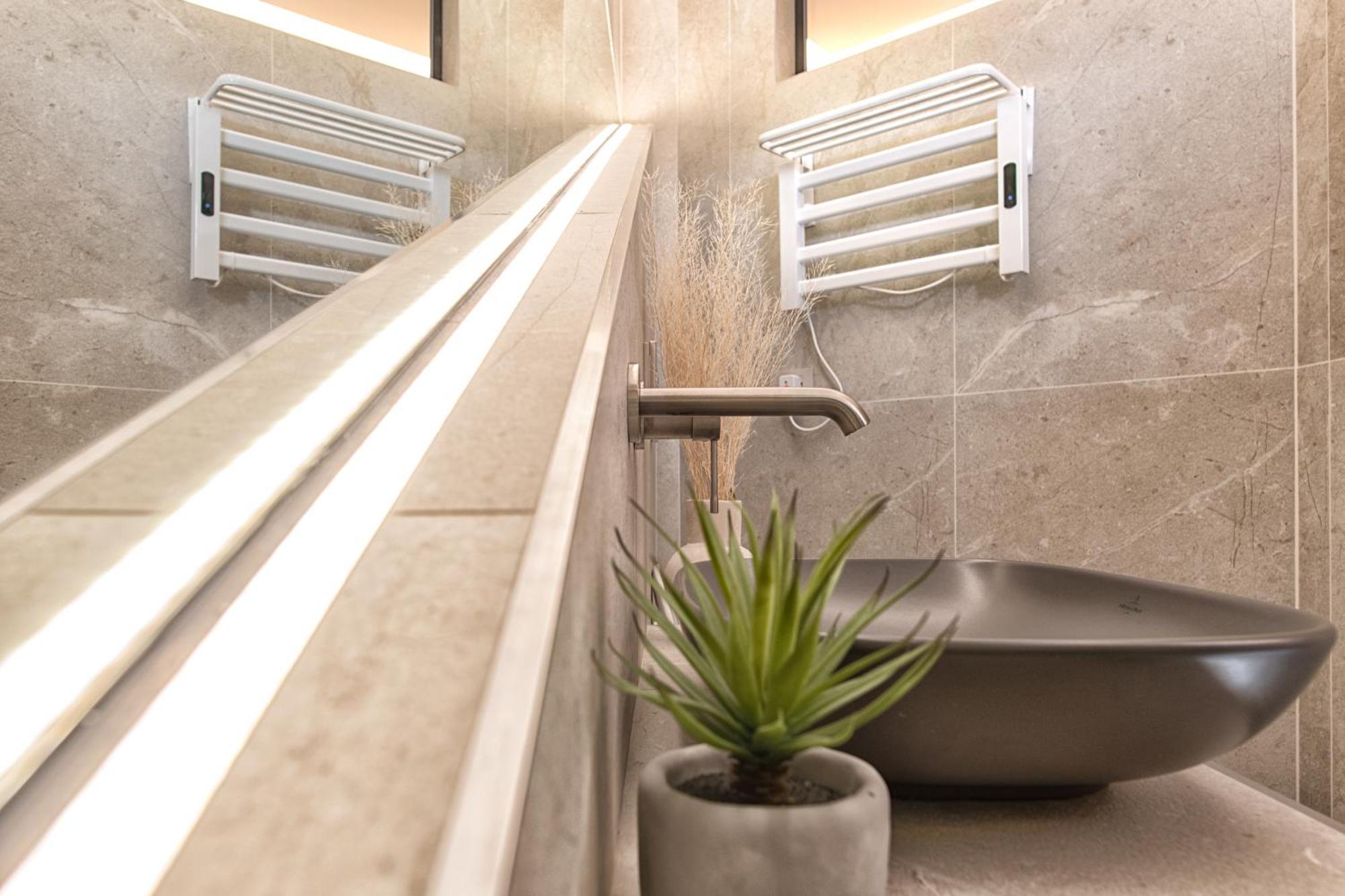 Industrial Design Luxury In Nolo District Apartment *