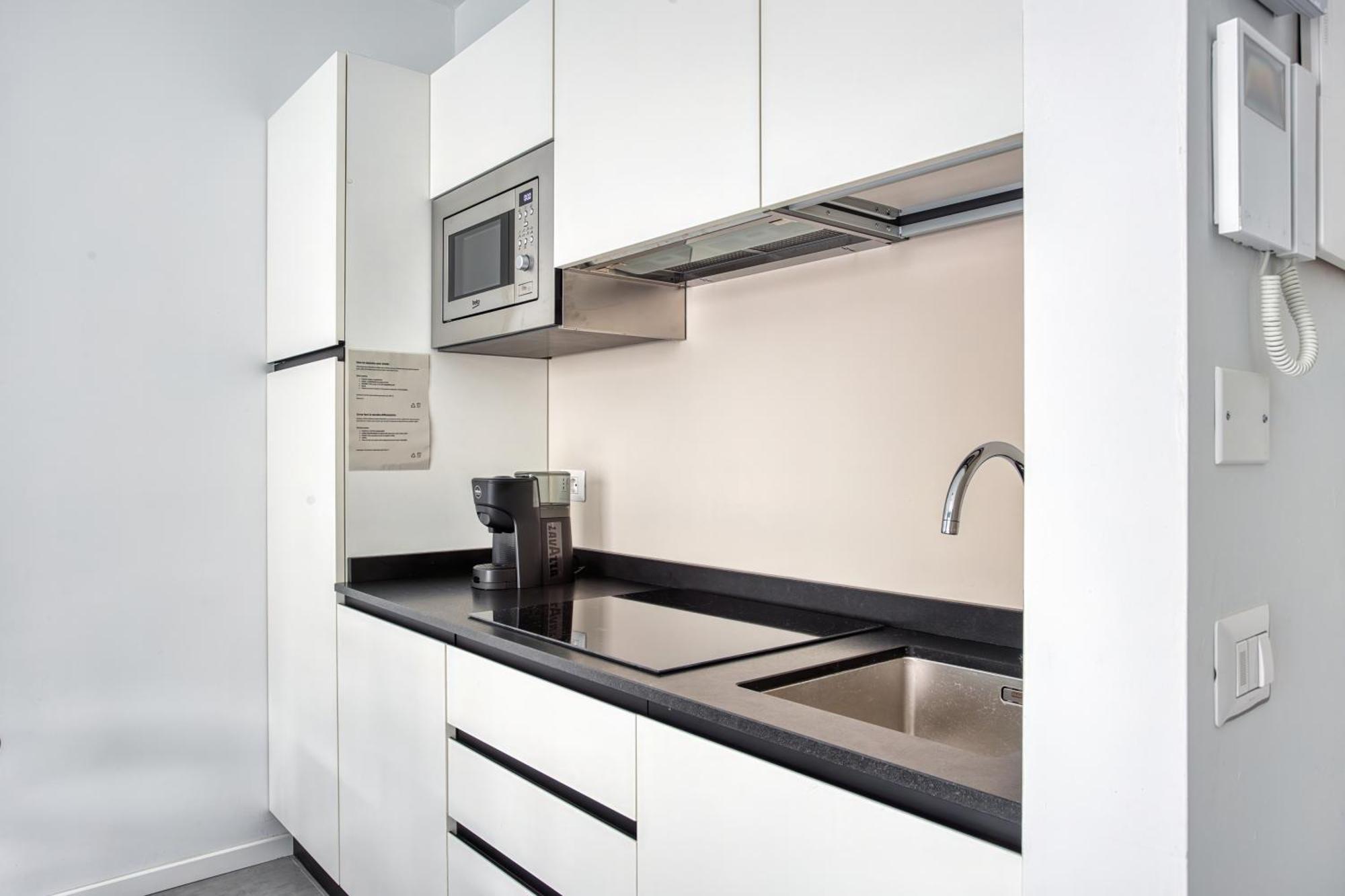 Apartment Sleek Abode In Maciachini *