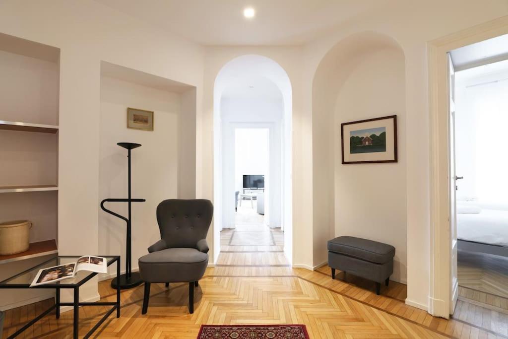 Contempora - Trilocale Podgora 10 Milão