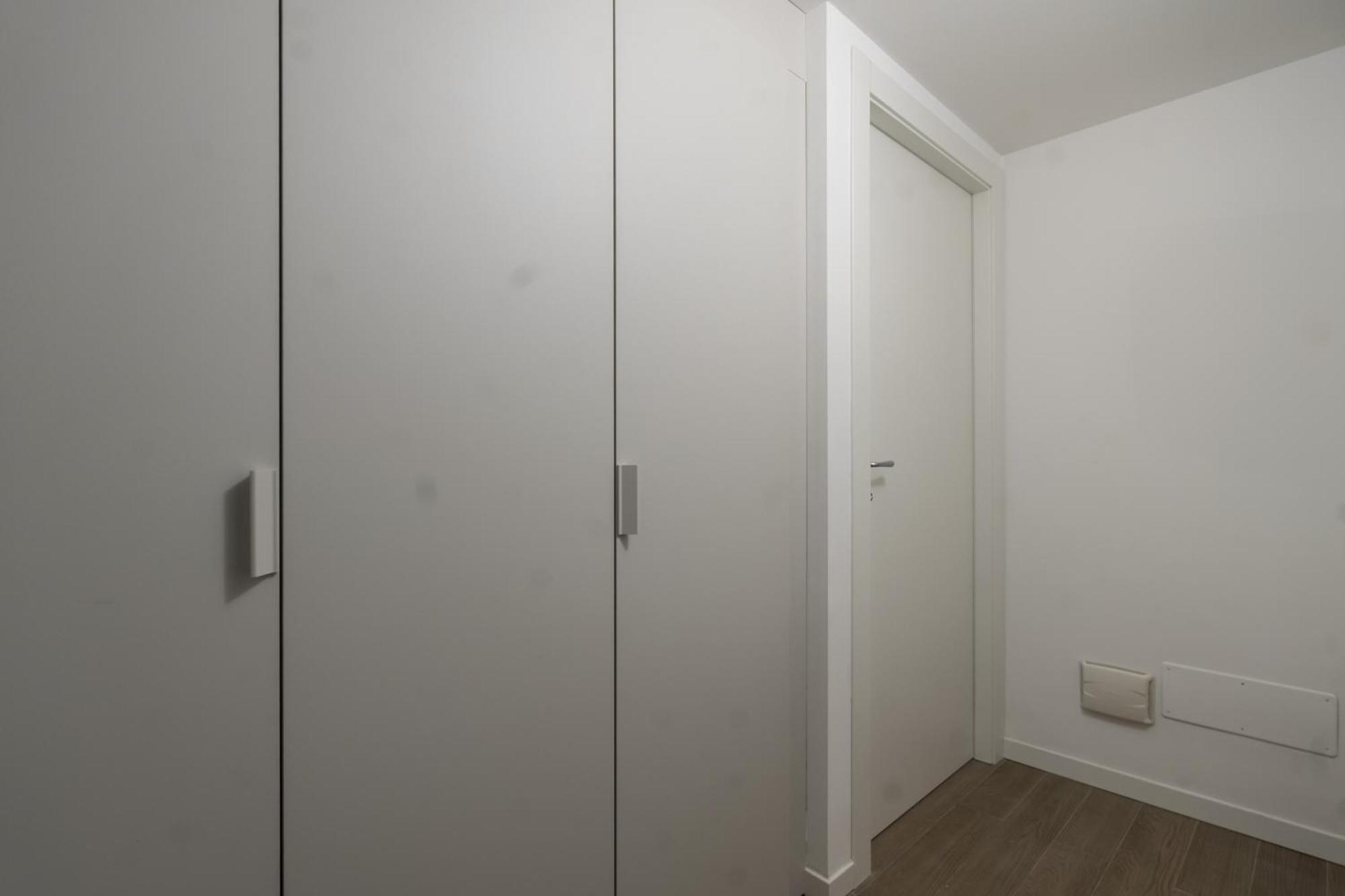 Free Parking - Duomo Centro Modern - Private Gym - Metro Apartment