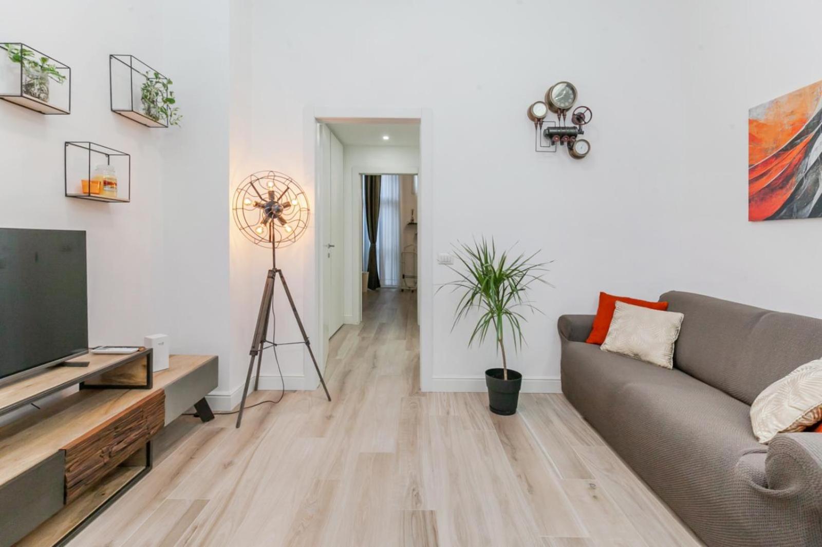 Urban Retreat Chic Industrial Loft In The Heart Of Apartamento Milão