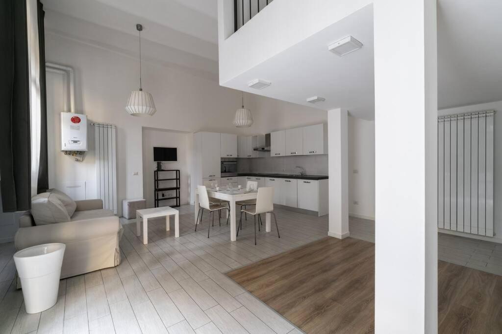 Spazioso Loft: Coldilana14 Milão