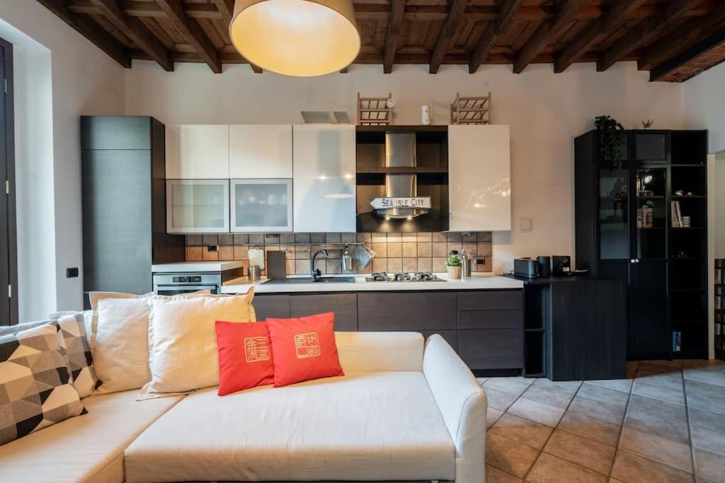 New Apartment: Imbonati6 Apartamento
