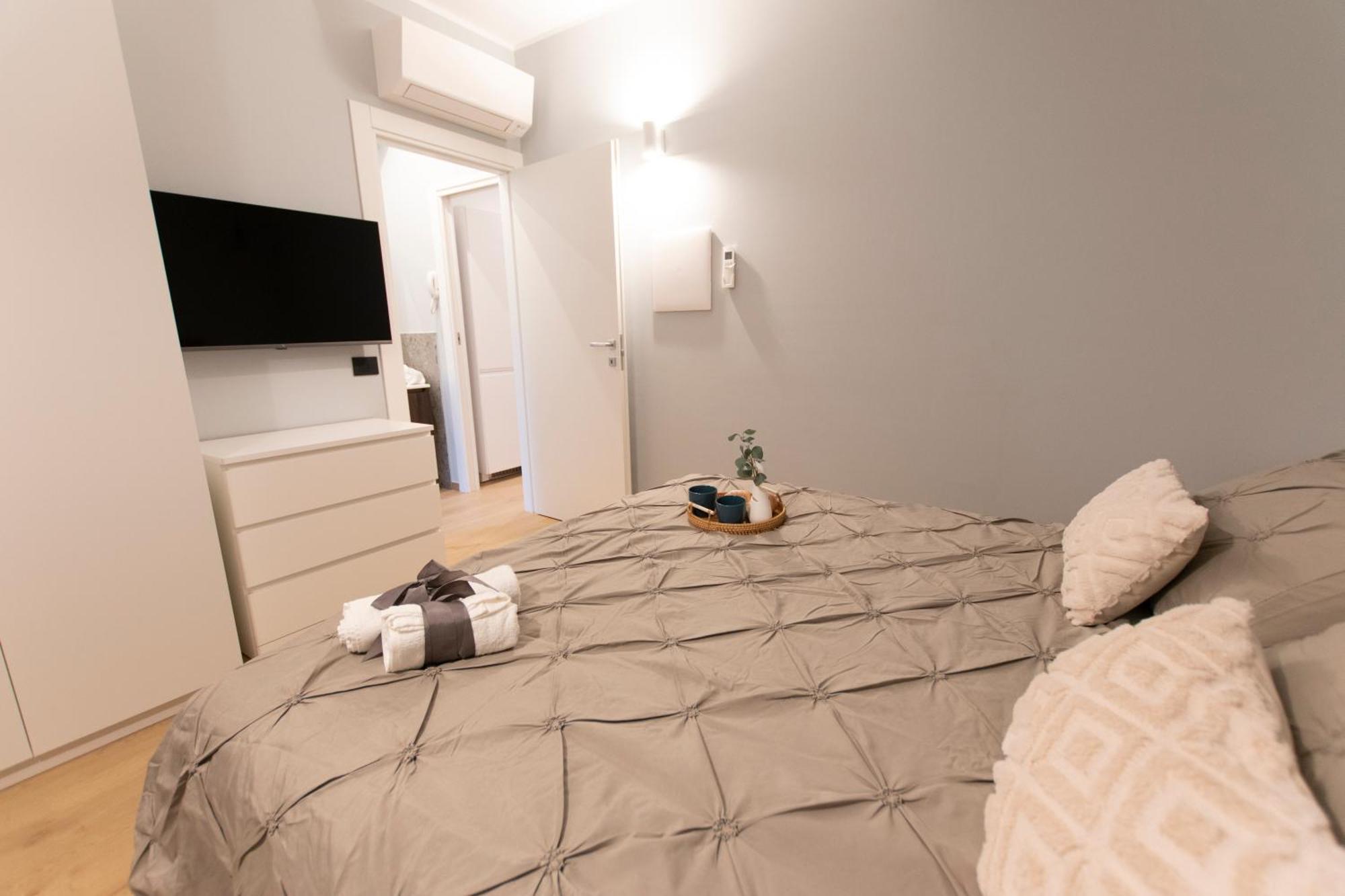 Ihost Luxury -private Parking- Plana 4 Apartment