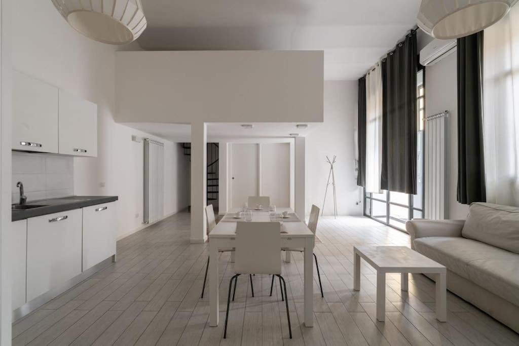 Appartamento Spazioso Loft: Coldilana14 Milano