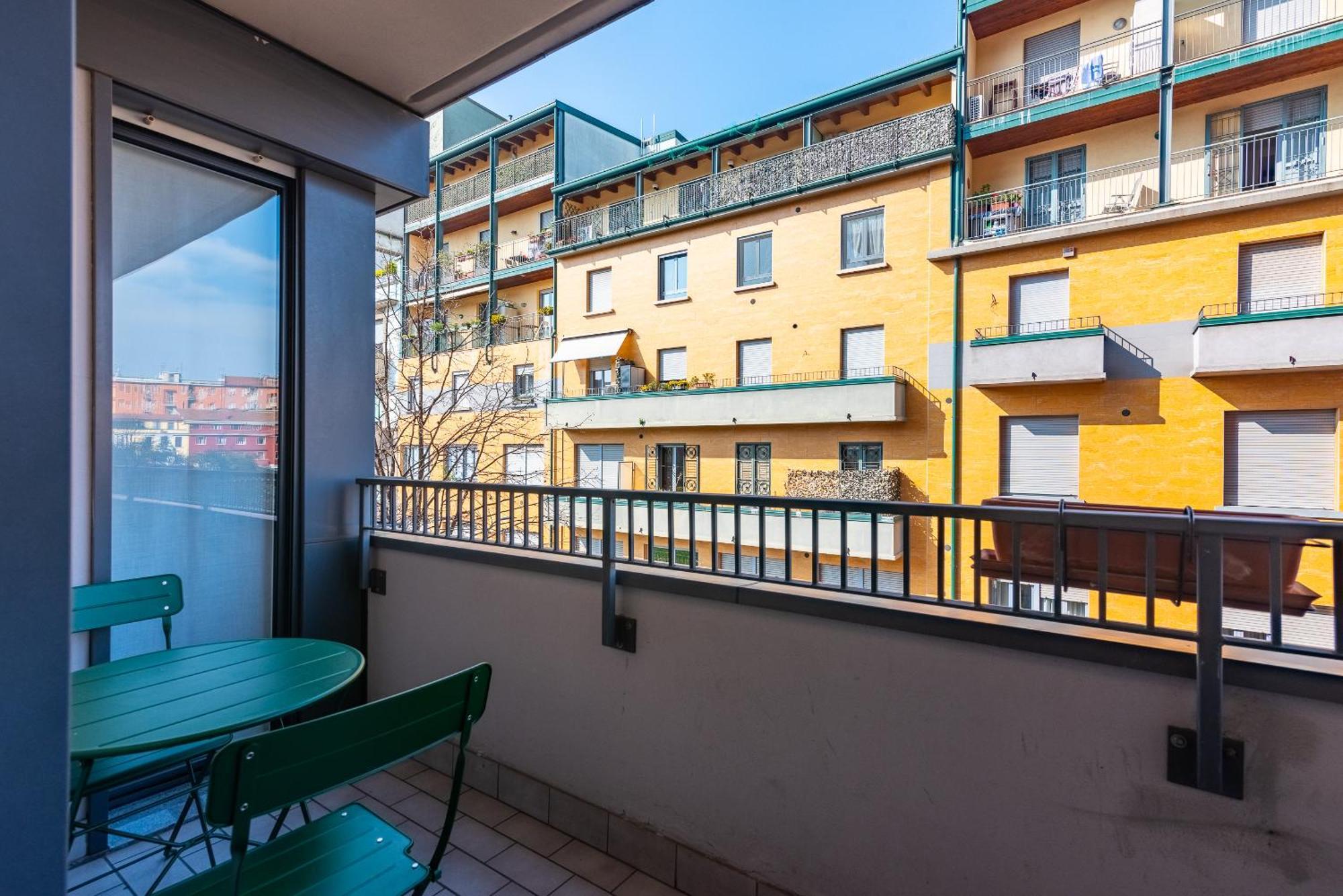 Apartment Daniele Flat - Free Wi-fi & M4 Metro Mi *
