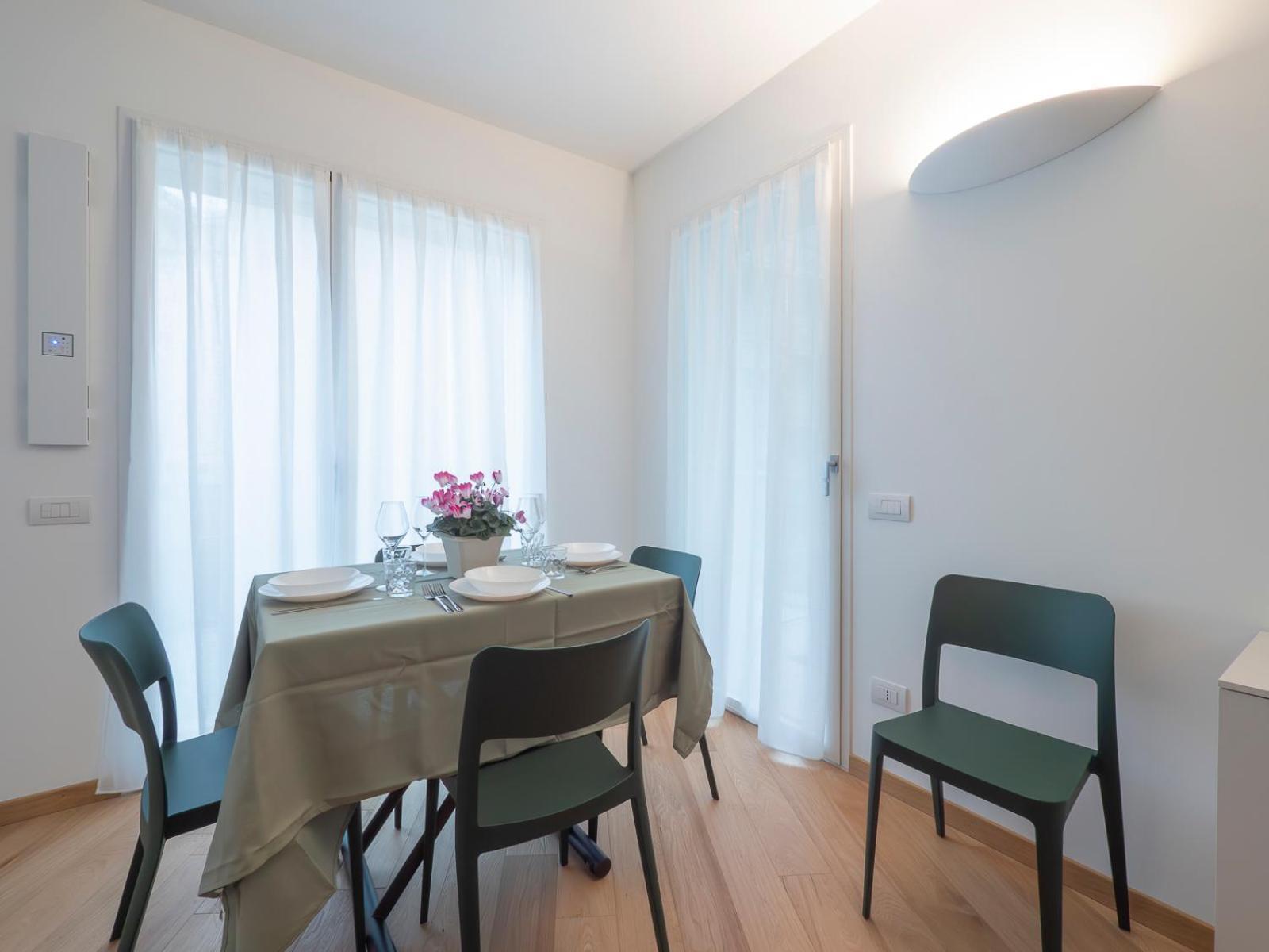 Youhosty - Palazzo Crovato 3d *
