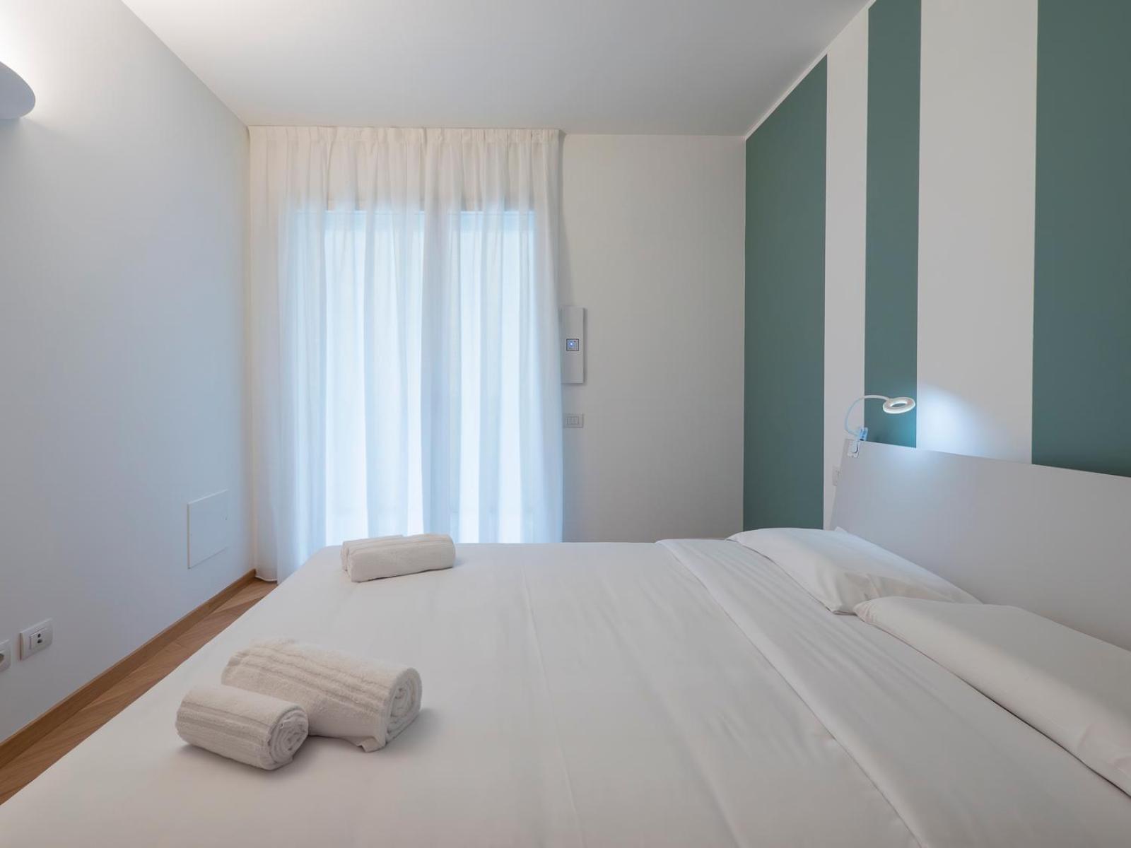 Apartment Youhosty - Palazzo Crovato 3d