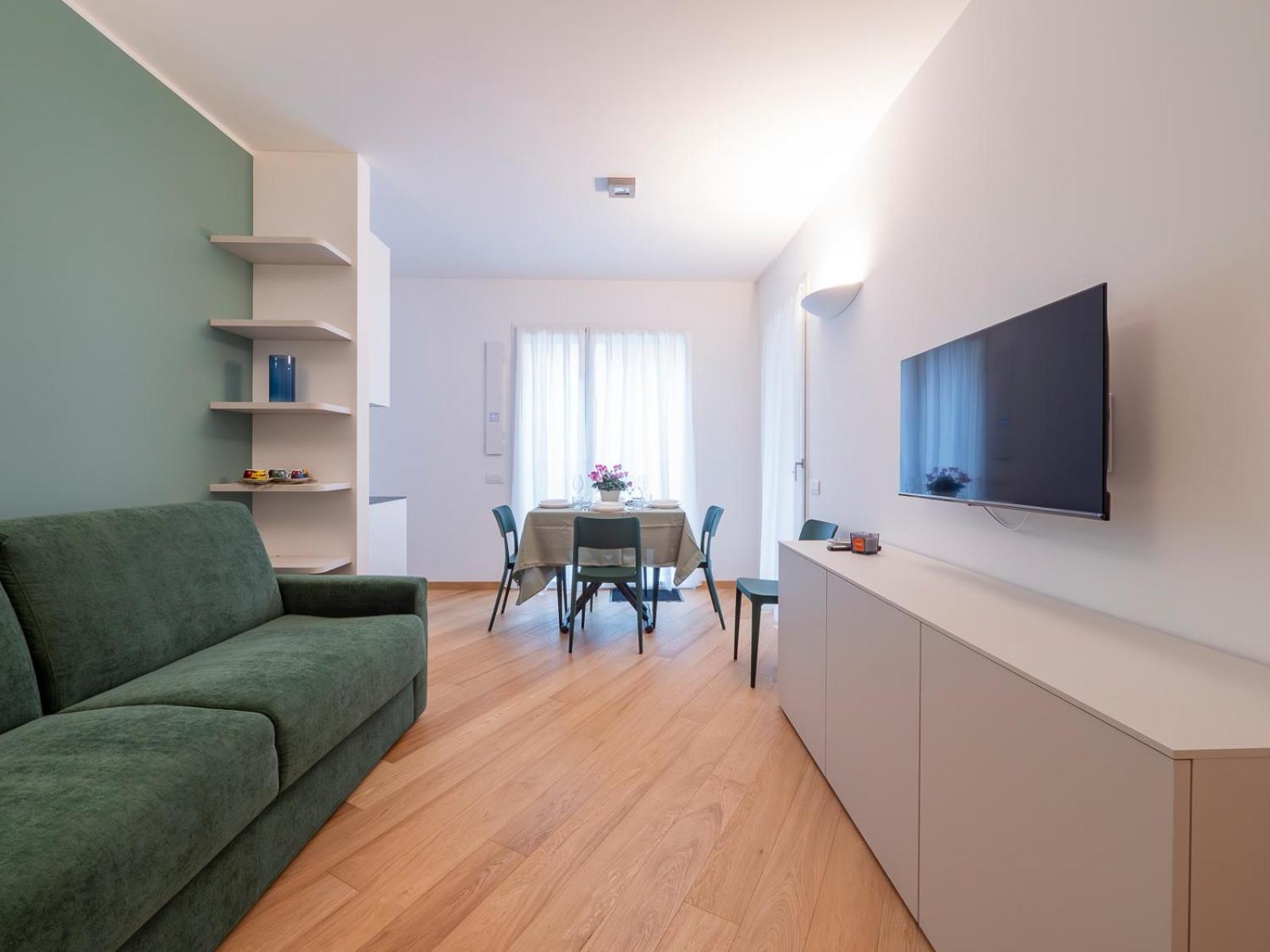 Youhosty - Palazzo Crovato 3d *