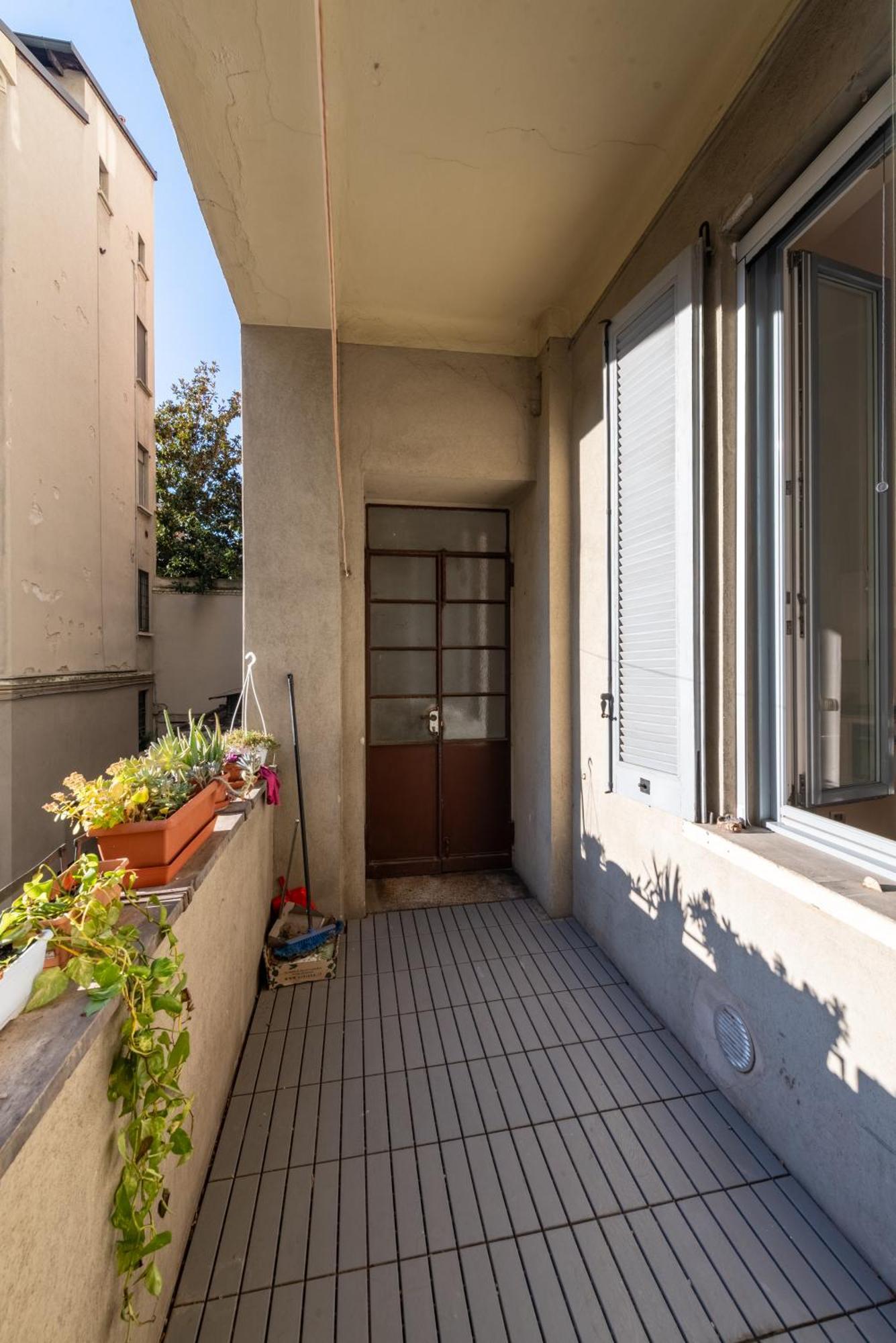 Apartment 10' Duomo & Station Large Milan