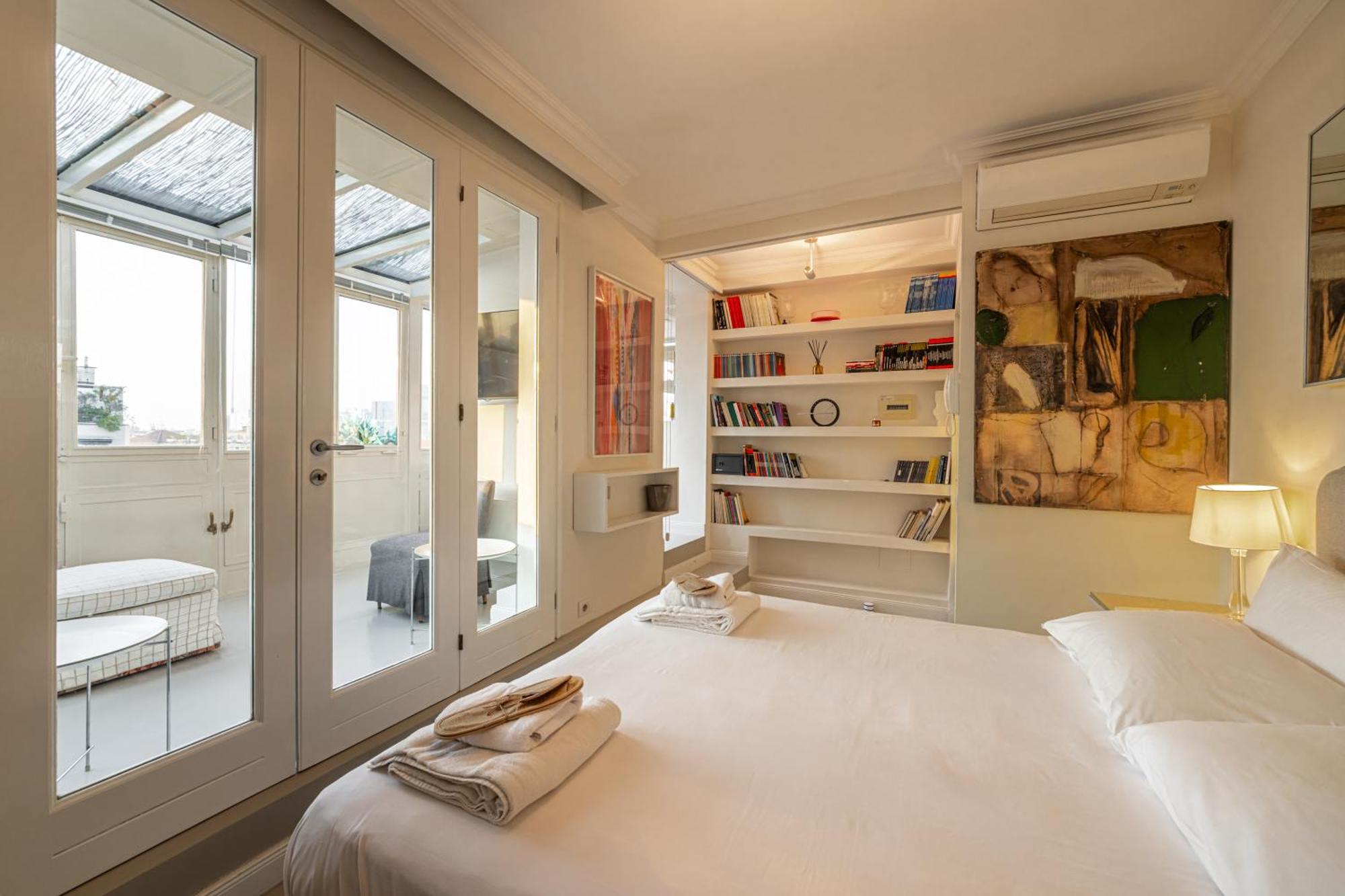 Luxury Penthouse With Jacuzzi & 360 View Rooftop Apartment Milan