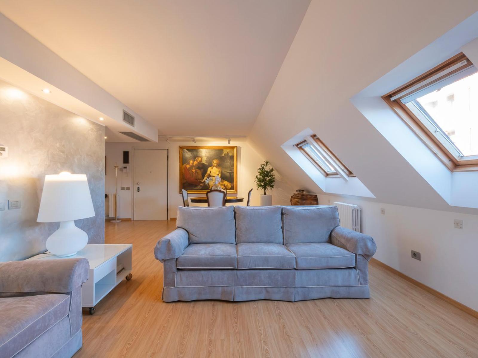 Xenia - Luxury & Elegant Penthouse In Life Milan
