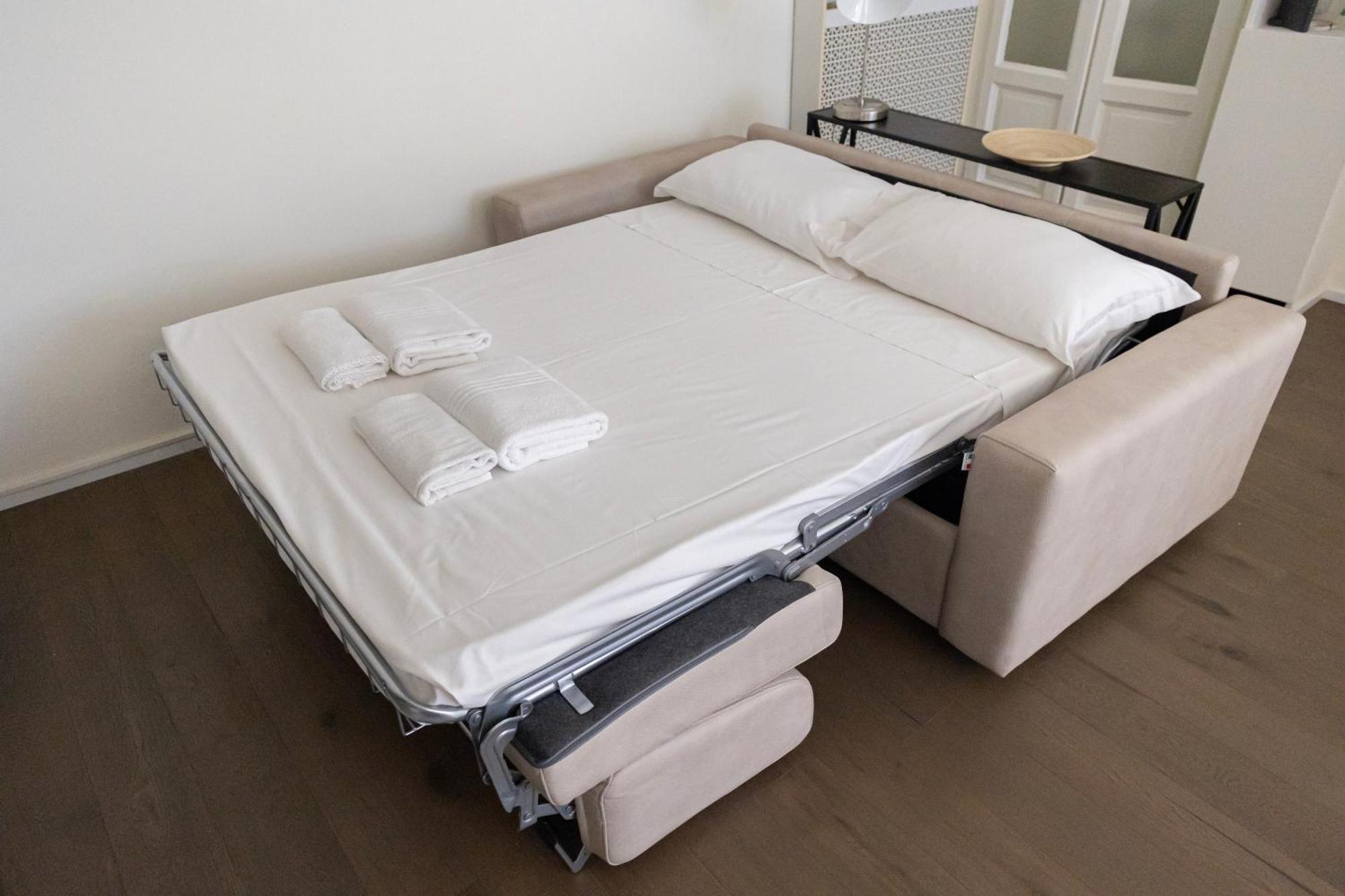 Elegante Bilocale In Zona Risorgimento Milão