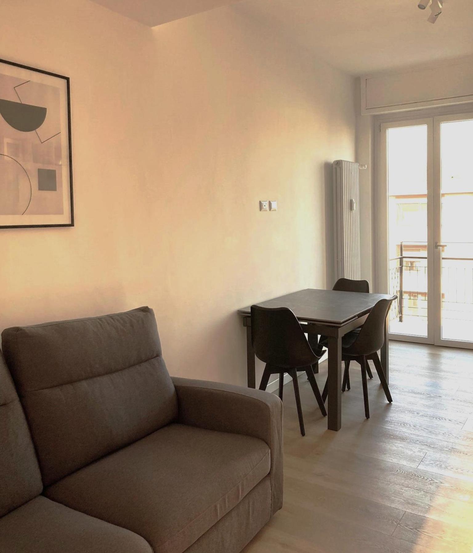 Apartamento Bilocale Moderno - Lorenteggio 145