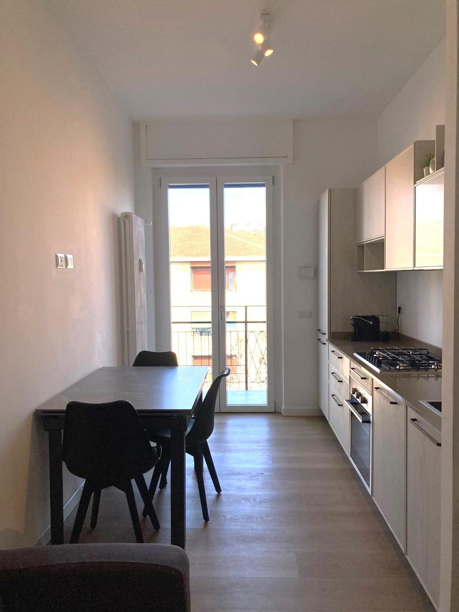 Bilocale Moderno - Lorenteggio 145 Apartamento