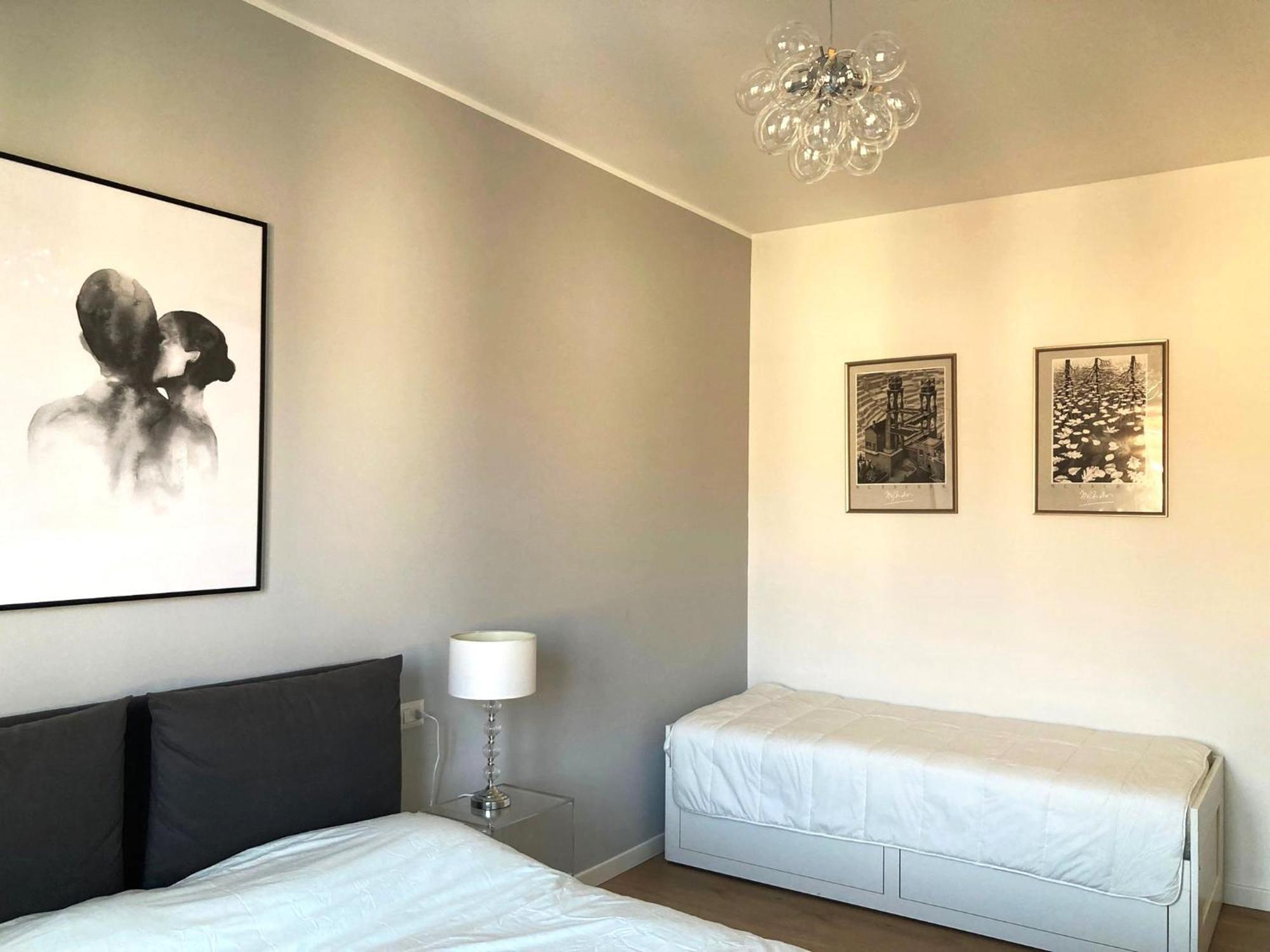 Bilocale Moderno - Lorenteggio 145 Apartamento *