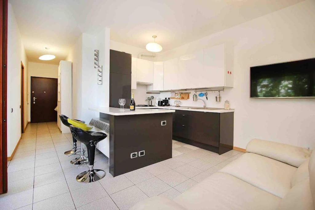 Bellissimo Bilocale Con Terrazzo Apartamento *