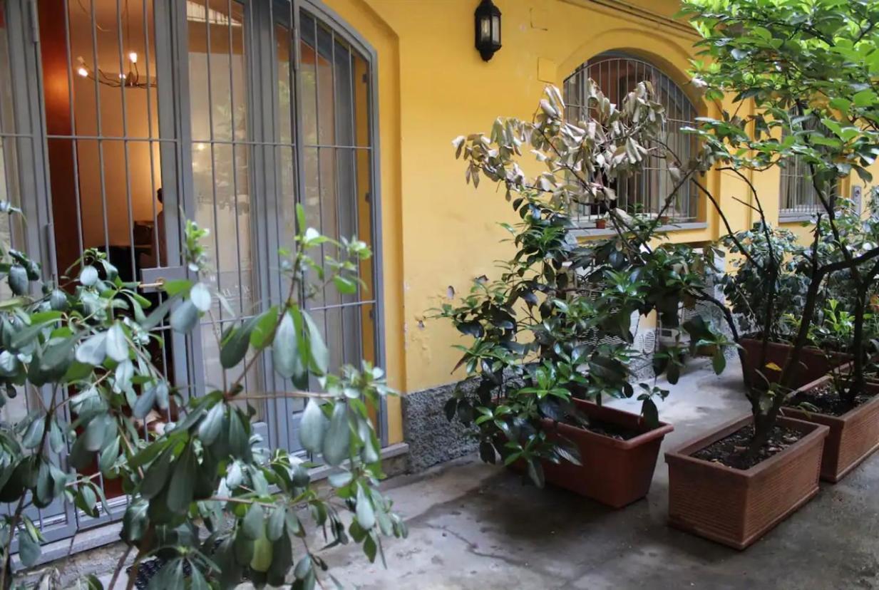 Tricolore - Sottocorno Charme Loft Apartment Milan