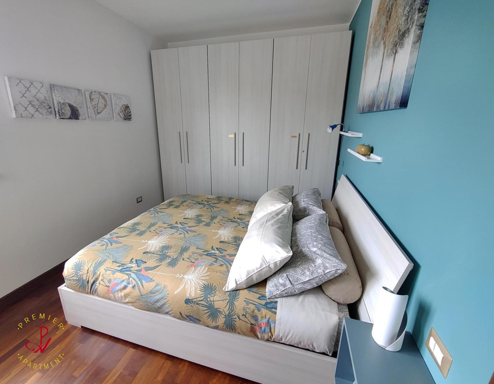 Premier Apartment