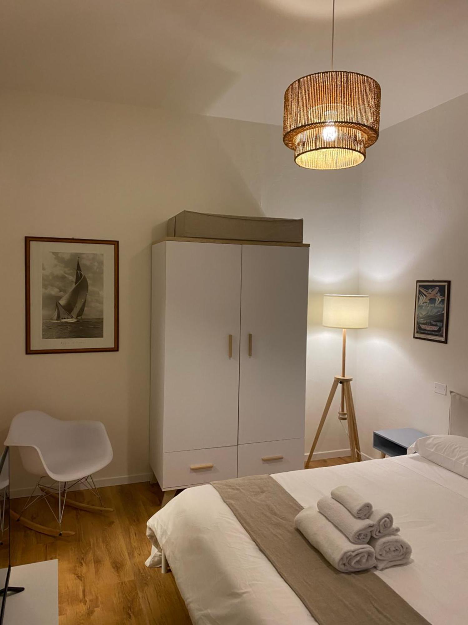 Elegante Bilocale, A Pochi Passi Dalla Metro Pasteur Apartamento Milão