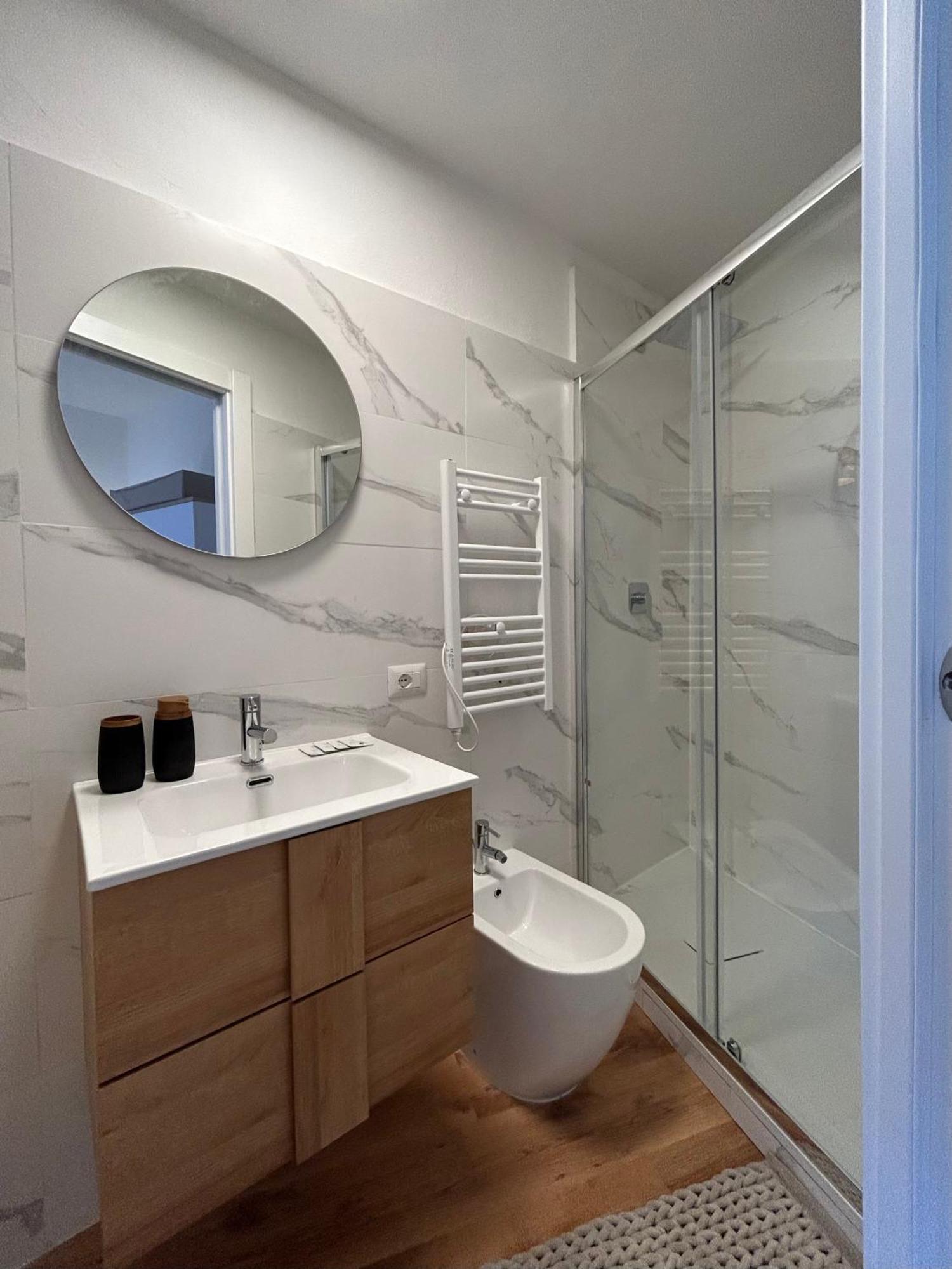 Elegante Bilocale, A Pochi Passi Dalla Metro Pasteur Apartamento *