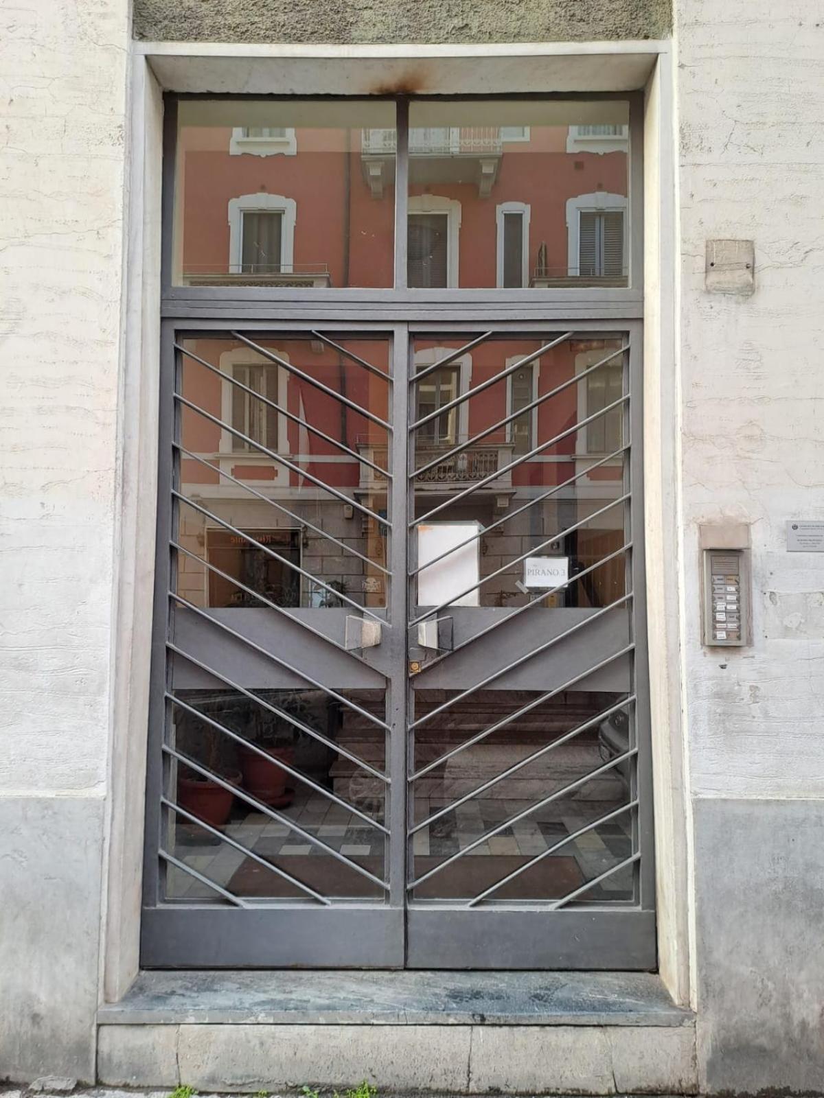 Comfortable And Spacious In Appartamento