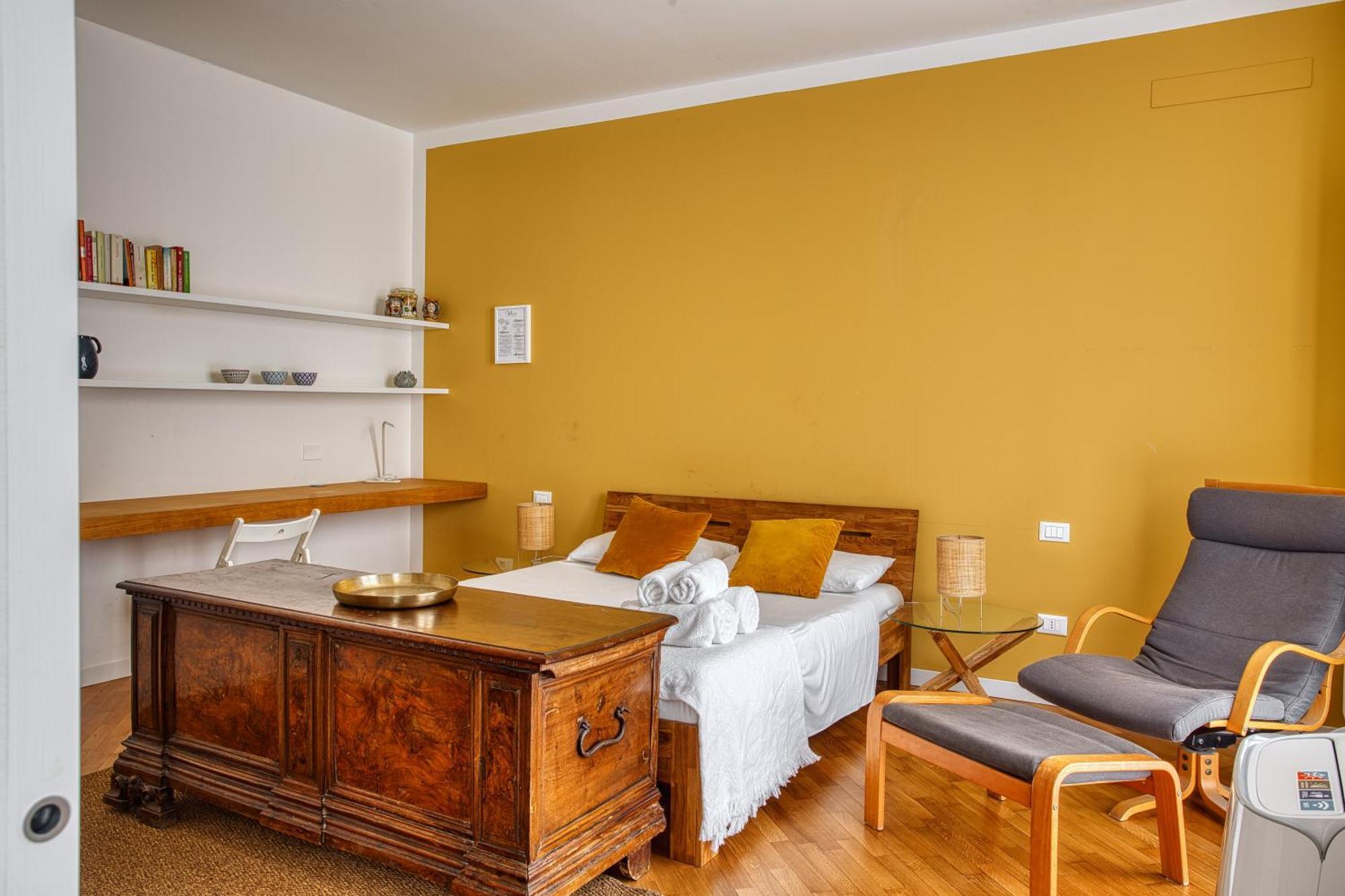 Charming In Tortona Navigli District Apartment Milan