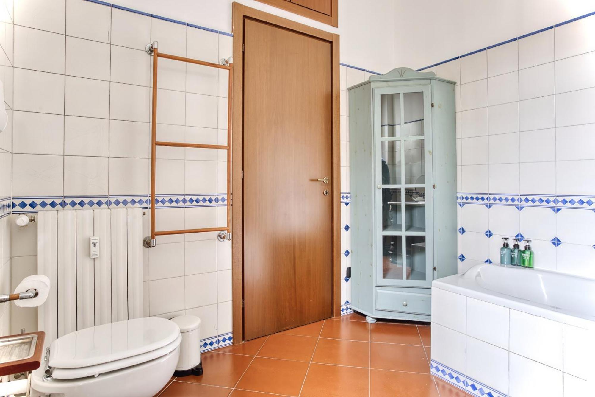 Balilla30 - Spacious 2 Bedroom Next To Center Apartment