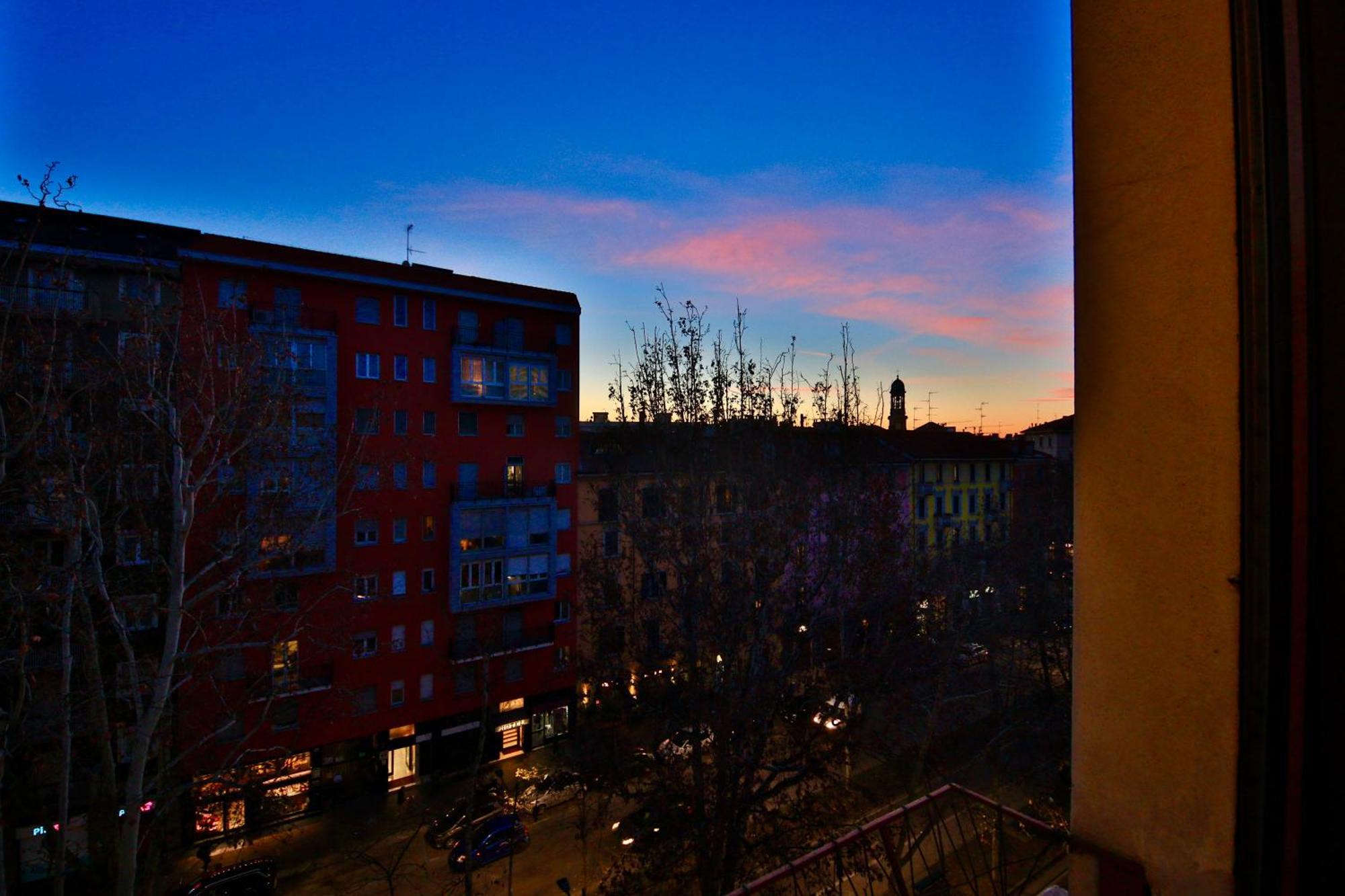 The Metropolitan Cozy Near Duomo + Wifi Apartment *