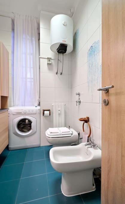Isola Suite-hosted By Sweetstay Apartment