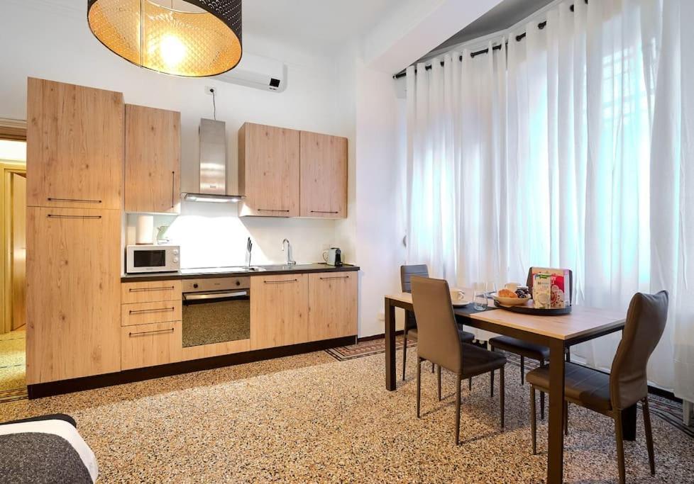 Apartment Isola Suite-hosted By Sweetstay