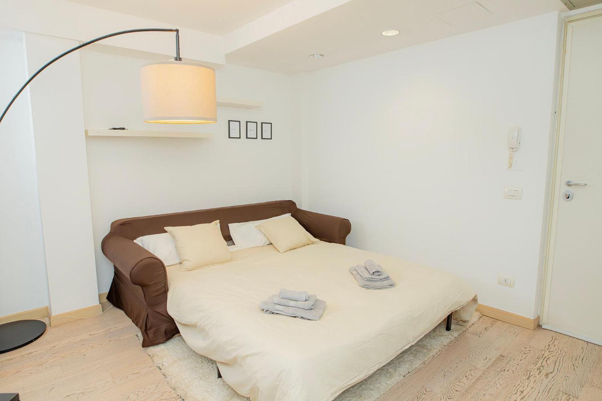 Apartment Navigli 10 Min Loft Moderno Con Area Esterna Milan