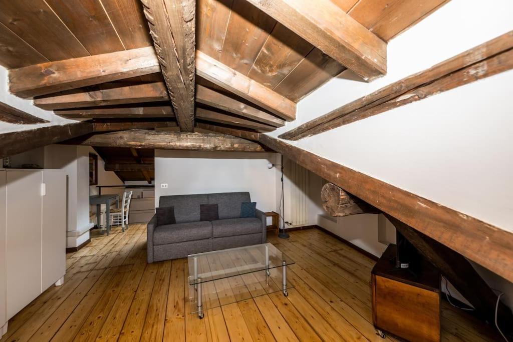 Wonderful Two Floors * Milan