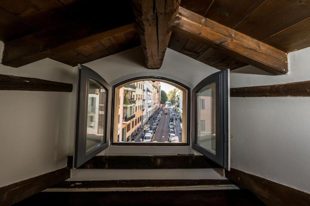 Wonderful Two Floors * Milan