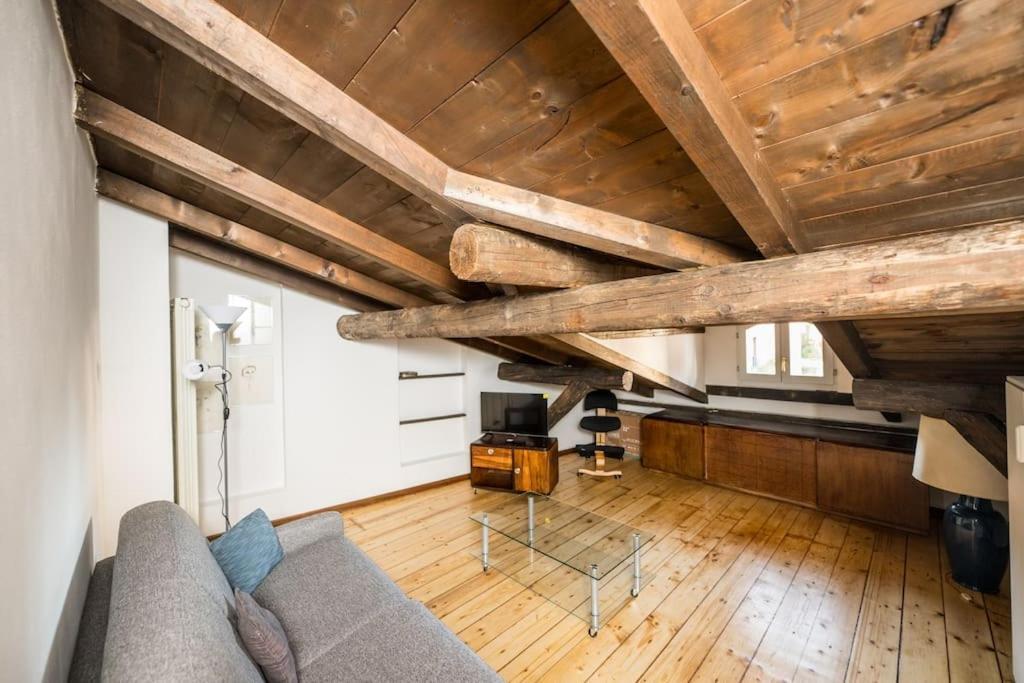 Wonderful Two Floors Apartment Milan