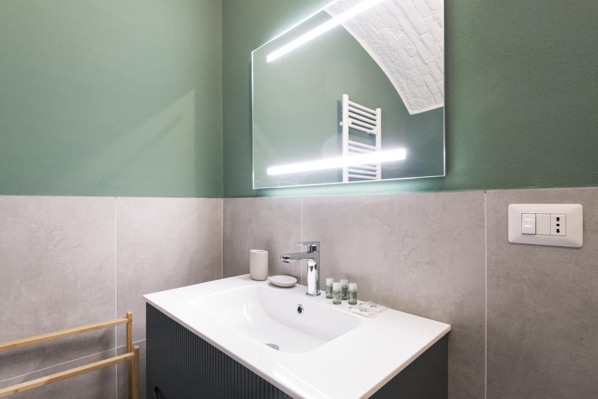 Easylife - Eleganza Nel Quartiere Isola Apartment *