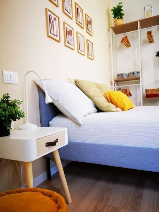 Sunny Flat 50 Meters From The Metro * Milão