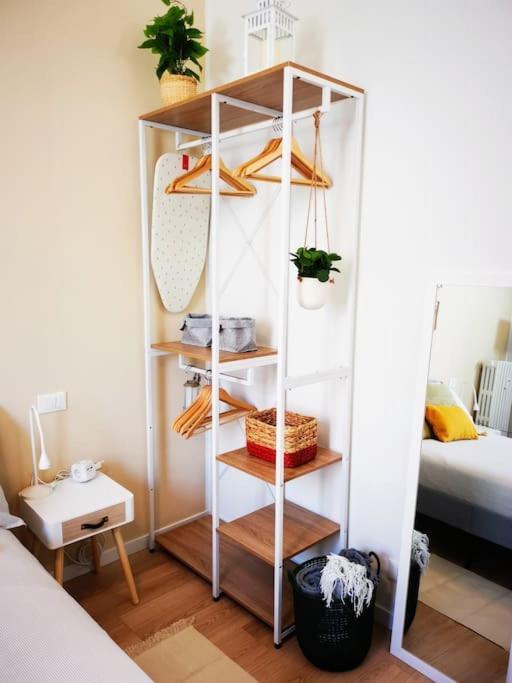 Sunny Flat 50 Meters From The Metro Apartamento
