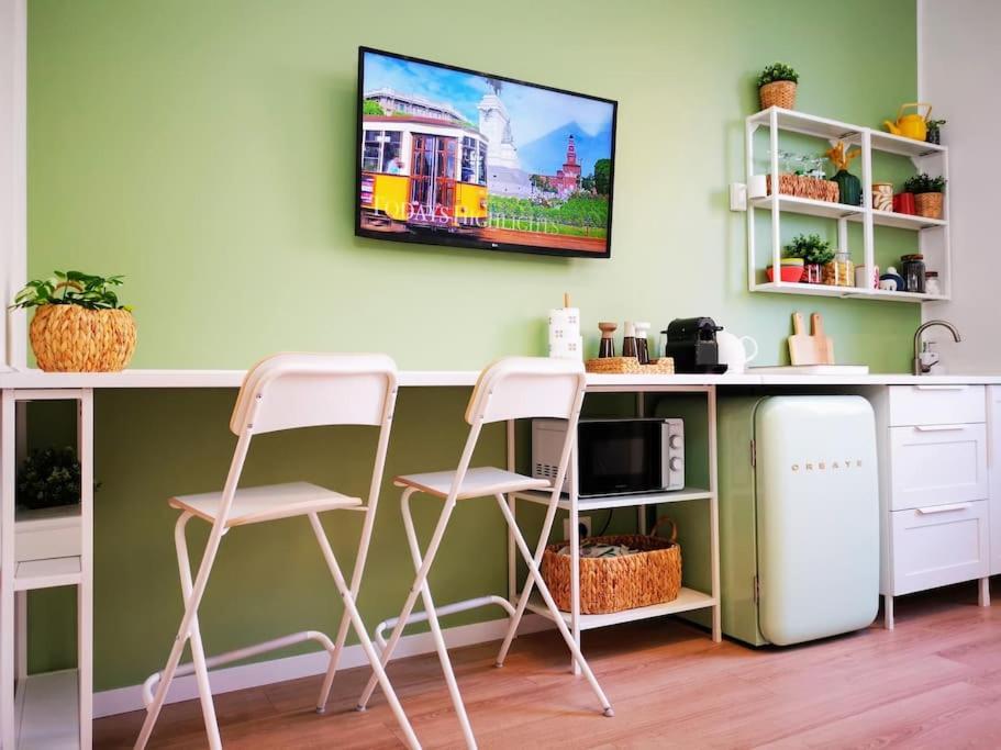 Sunny Flat 50 Meters From The Metro * Milão