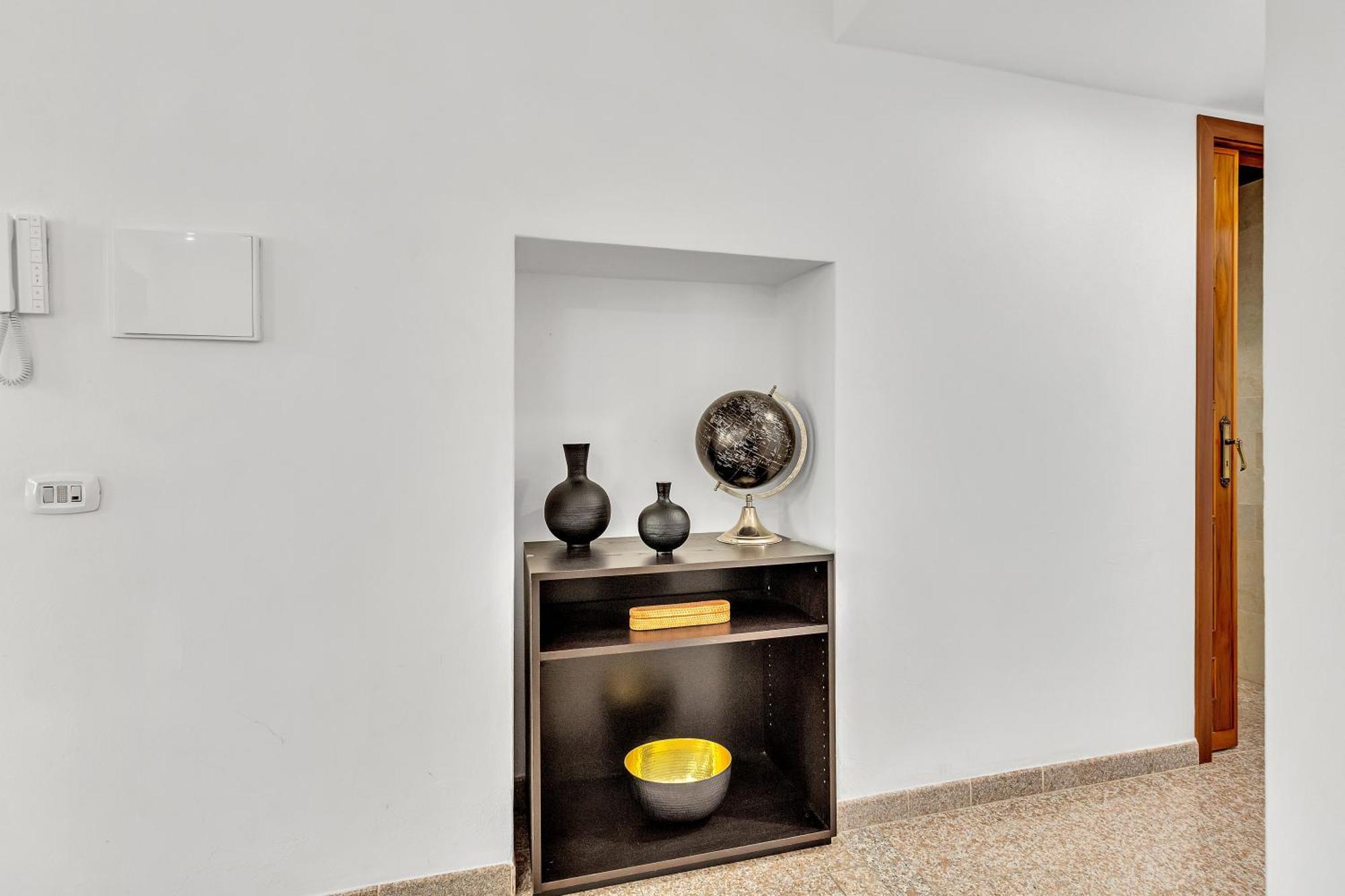 Apartment Charming & Bright In The Heart Of - Balcony Milan