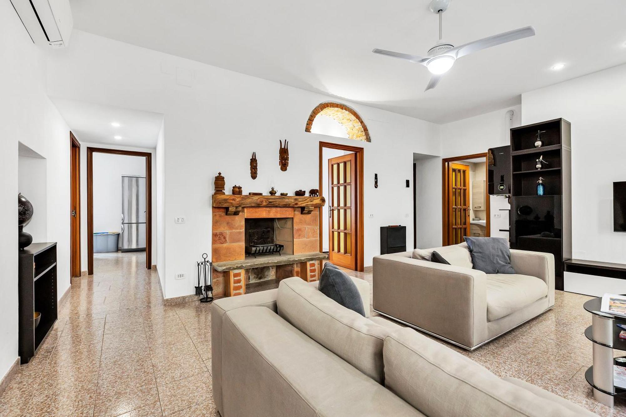 Apartment Charming & Bright In The Heart Of - Balcony Milan