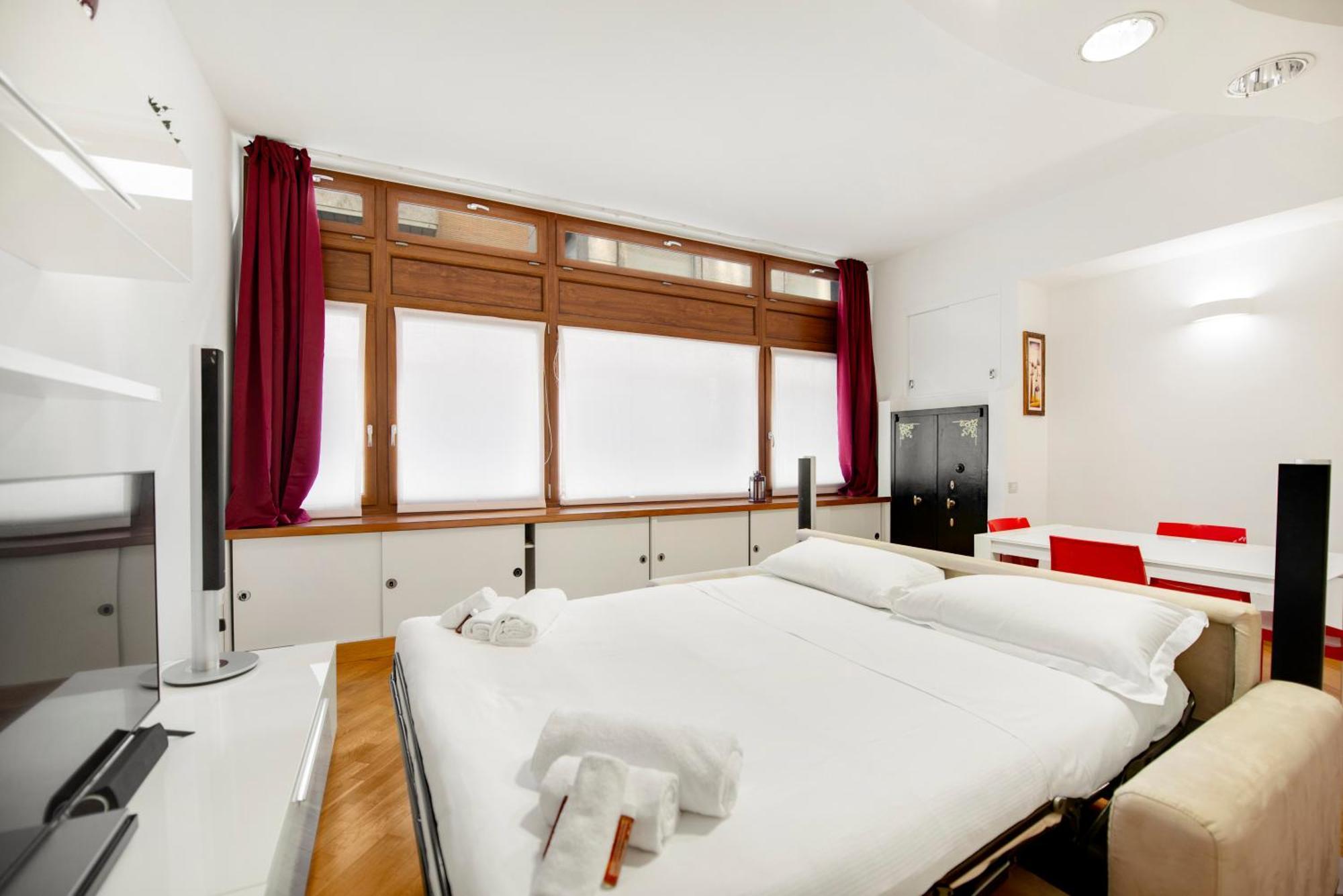 Apartment Garage Privato Gratuito - 600 Metri Duomo